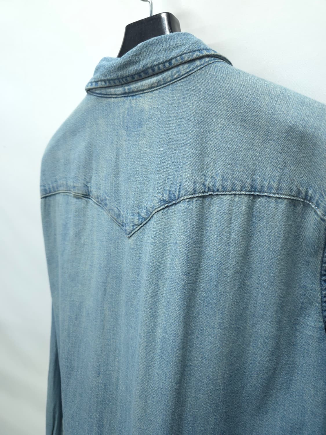 리바이스 블랭크탭 빈티지워싱 연청 웨스턴 데님 셔츠(95) 상품이미지8