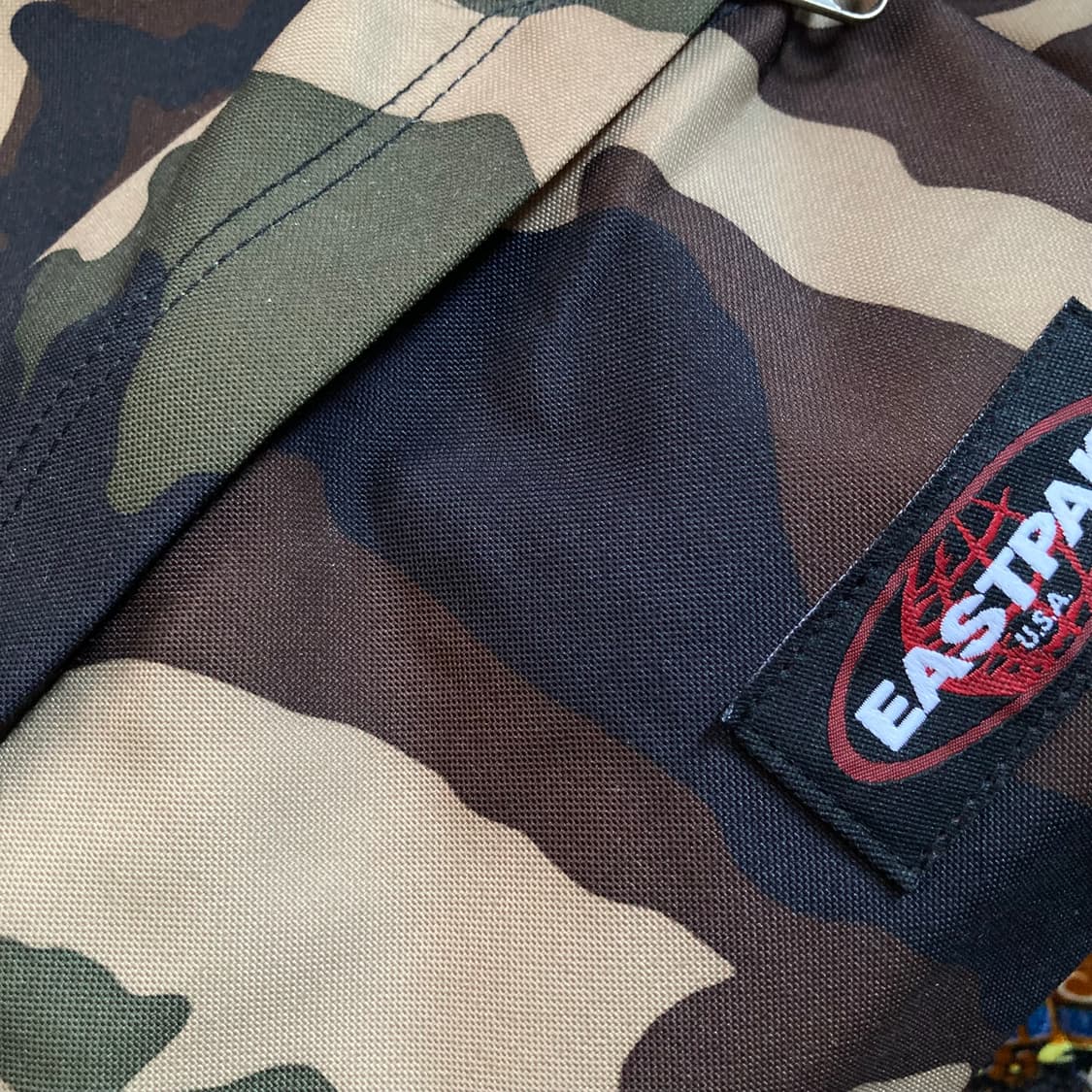 빈티지 Eastpak 이스트팩 밀리터리 카키 카모플라쥬 백팩 가방 상품이미지3