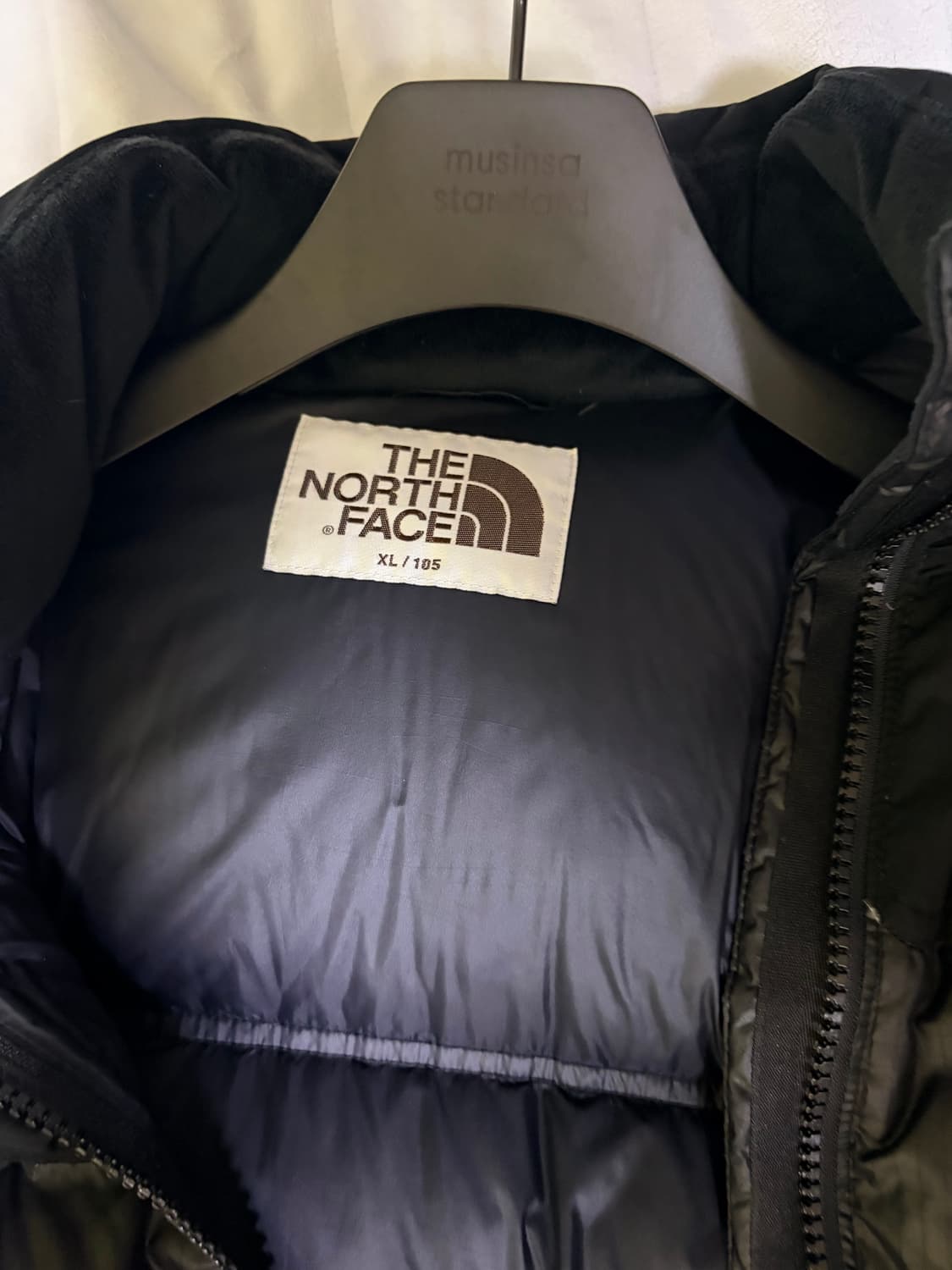 노스페이스 눕시 패딩 XL 유광블랙 상품이미지3