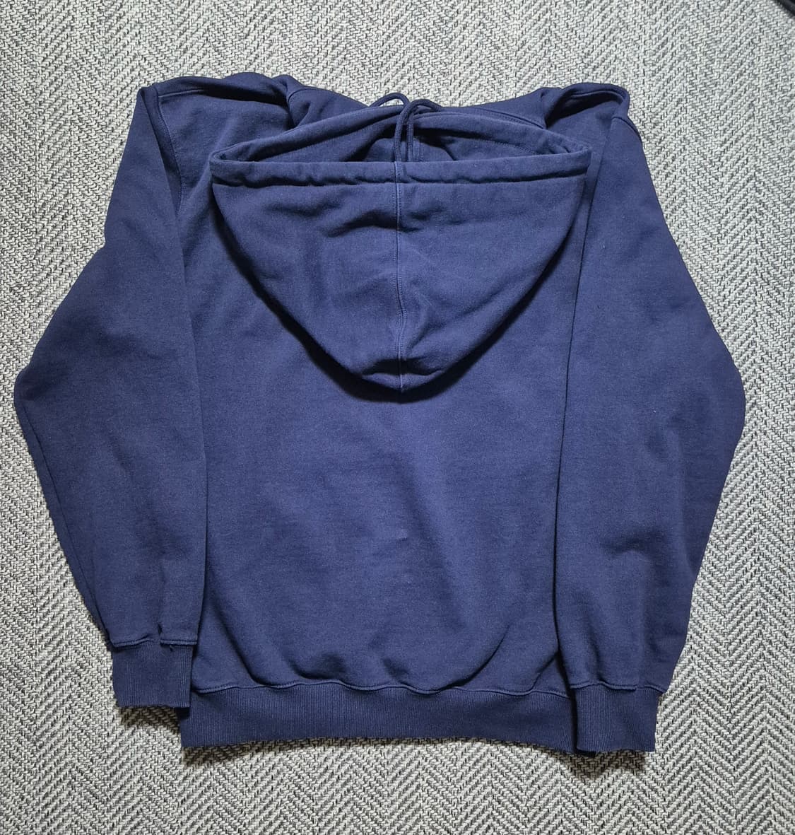 예스아이씨 아치로고 후드 (NAVY) 상품이미지2
