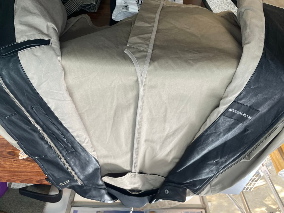 엠포리오 아르마니 양가죽 롱자켓 상품이미지3