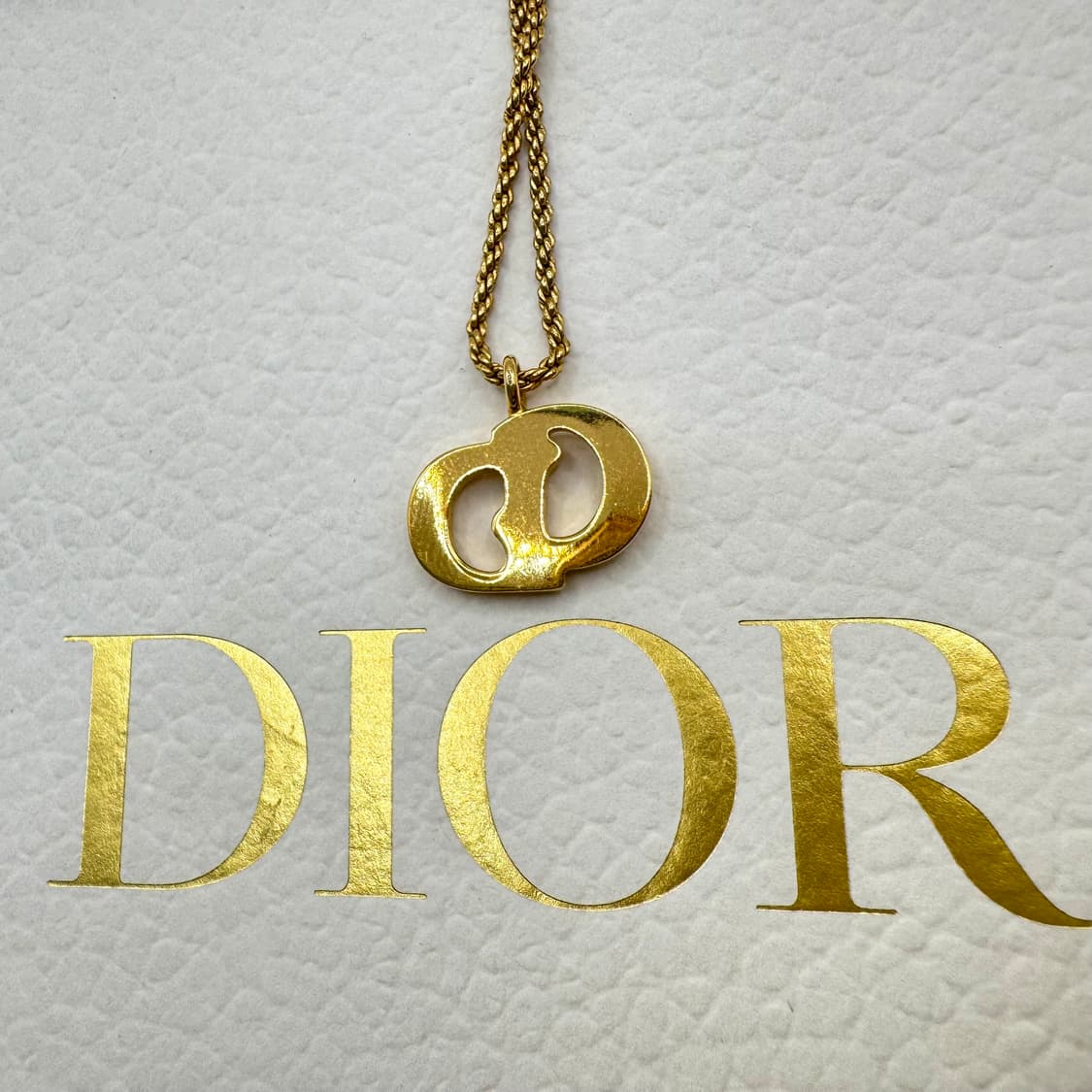 디올 CD 시그니처 펜던트 목걸이 상품이미지2