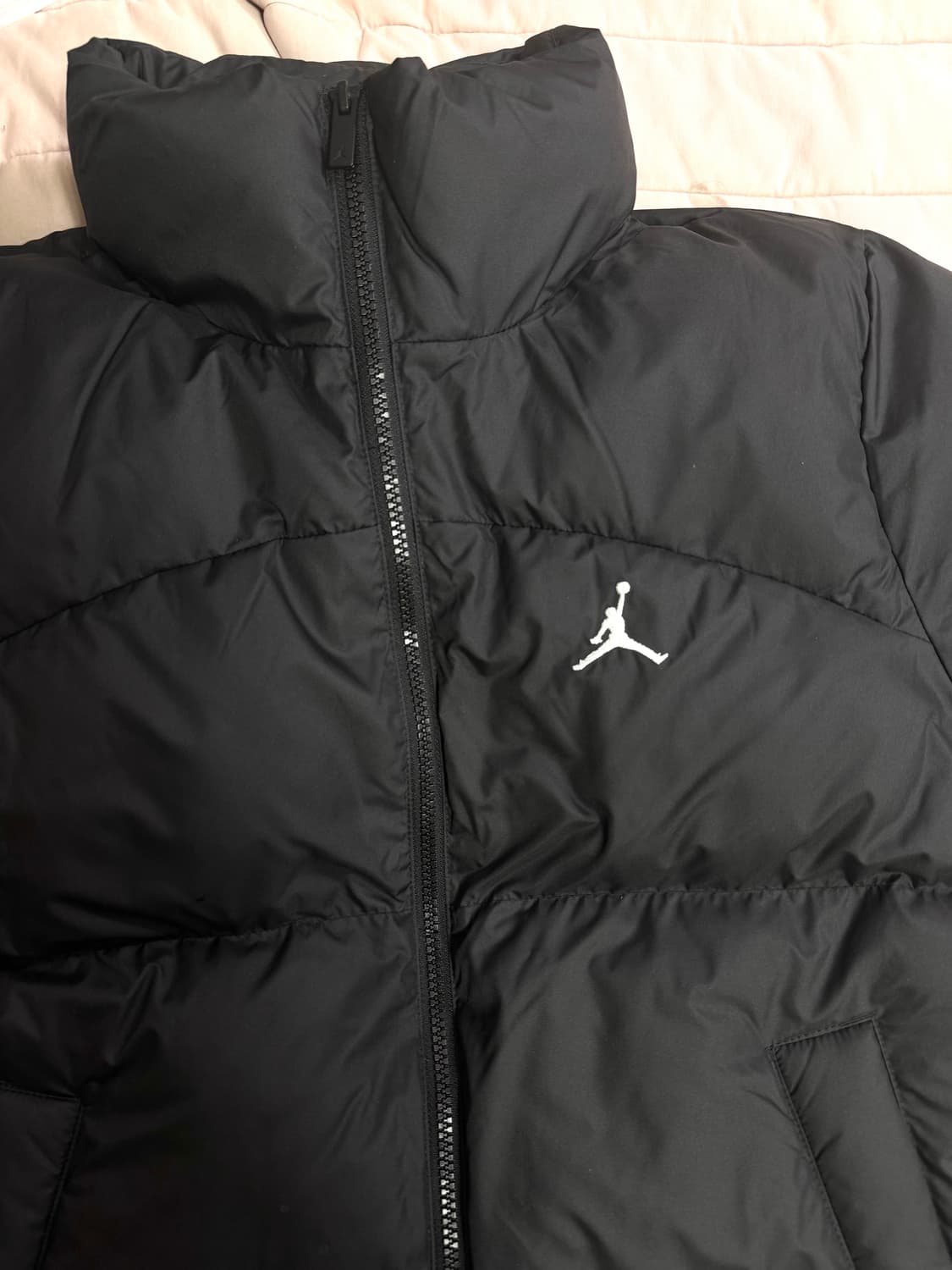 나이키 조던 푸퍼 패딩 s 사이즈 상품이미지4