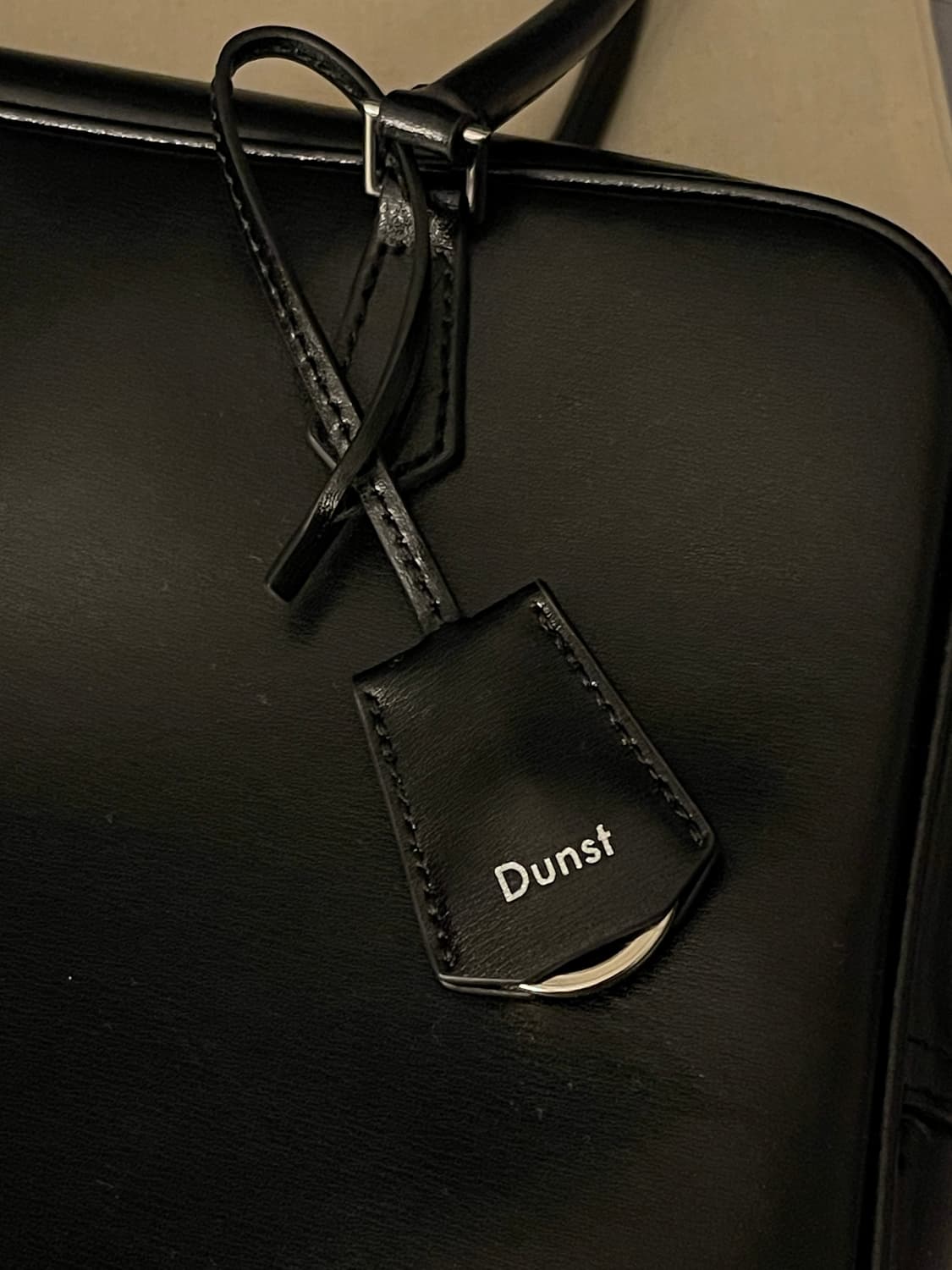 던스트 클래식 28 레더 토트백 상품이미지2