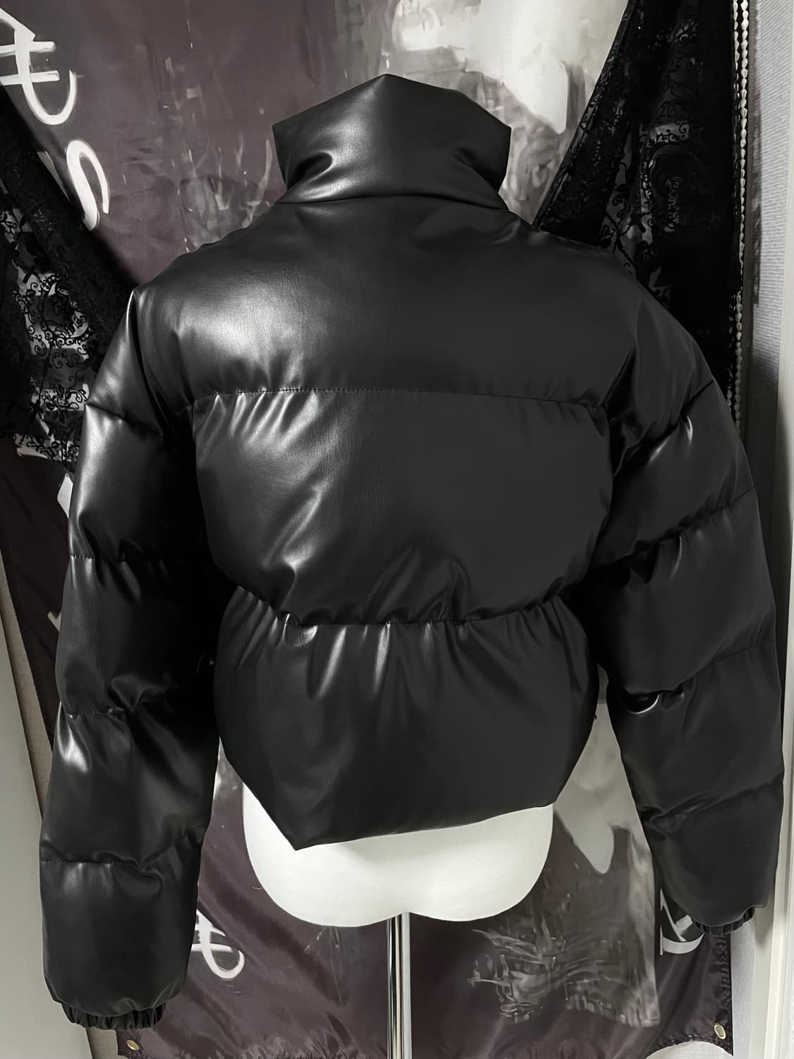 빈티지 비건 레더 푸퍼 숏패딩 오네갸루펑크락시크보헤미안서울애즈온 상품이미지4