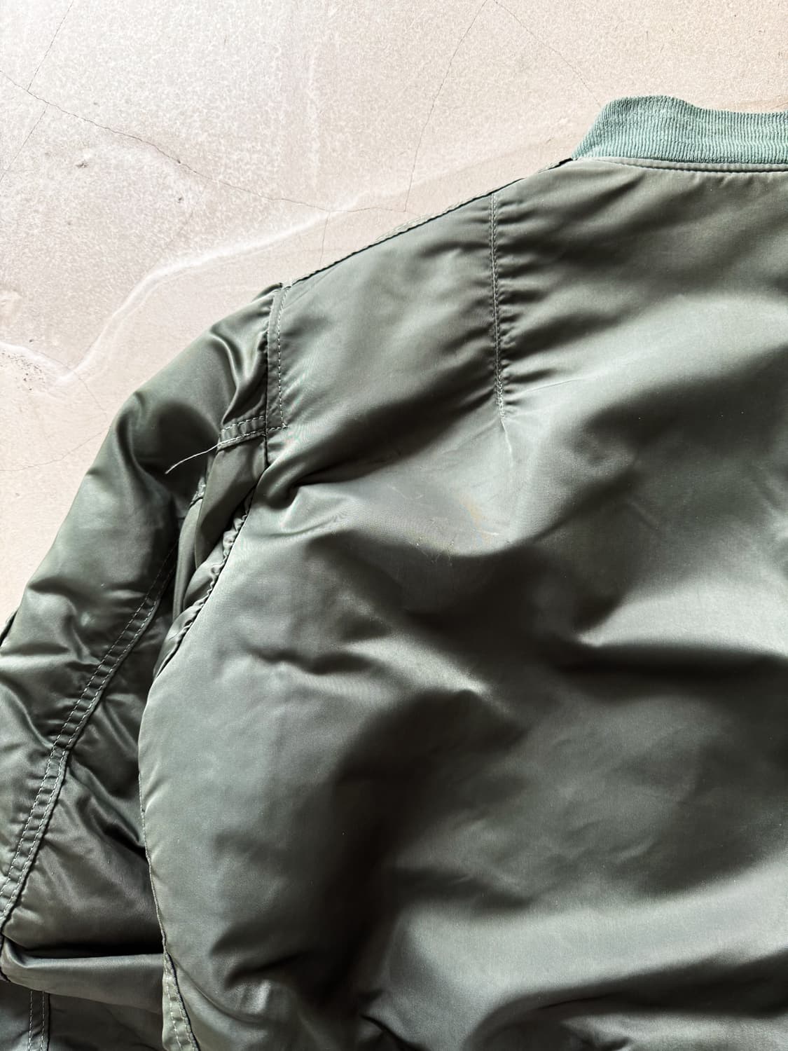 90s Alpha Industries MA-1 Bomber Jacket 상품이미지6