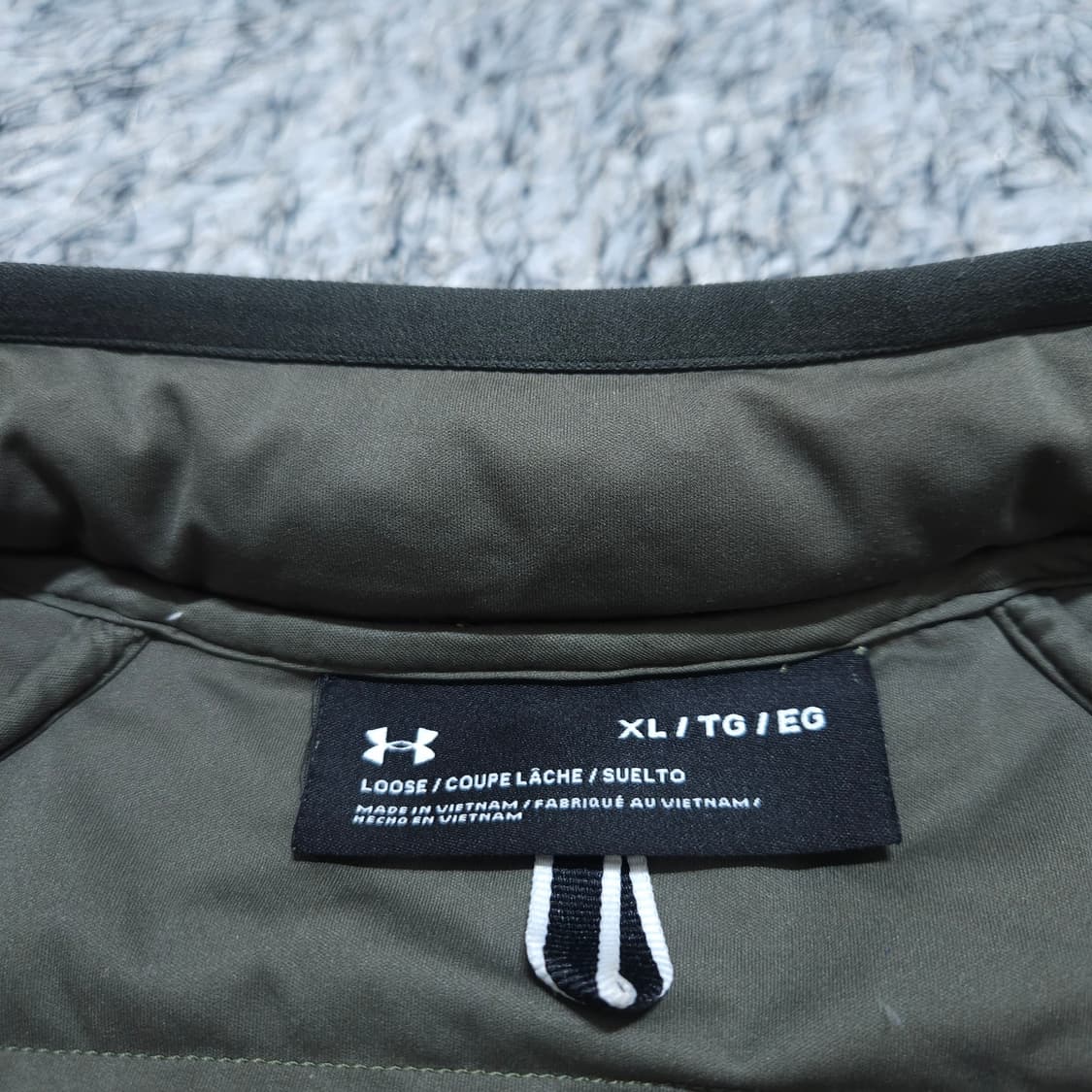 언더아머) XL 남자 카키 스톰 덕다운경량패딩 / 왕눈이샵 상품이미지9