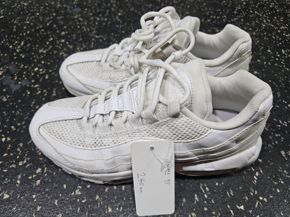 나이키 에어맥스 95 화이트 240mm 상품이미지1