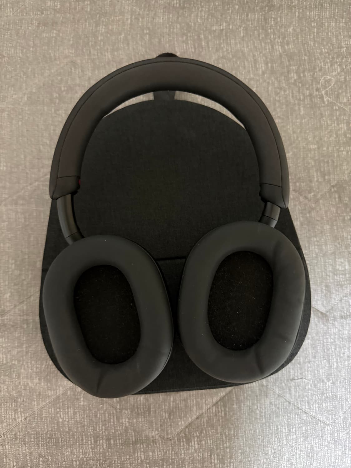 소니 WH-1000XM5 블랙 헤드폰 상품이미지4