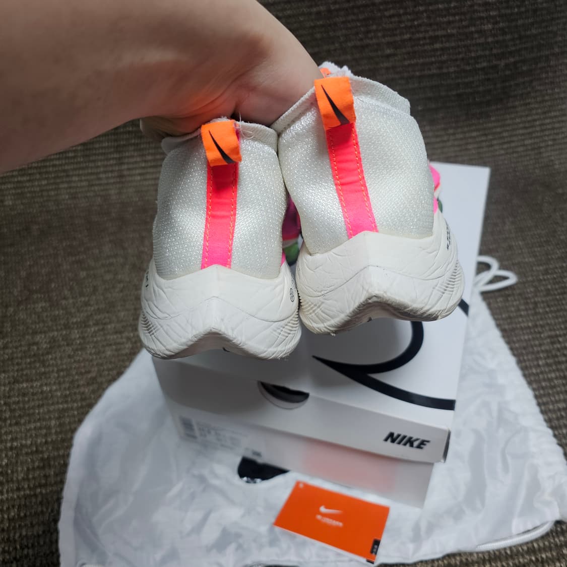 나이키 에어 줌 알파플라이 넥스트% 플라이니트 로데이셔스 상품이미지3