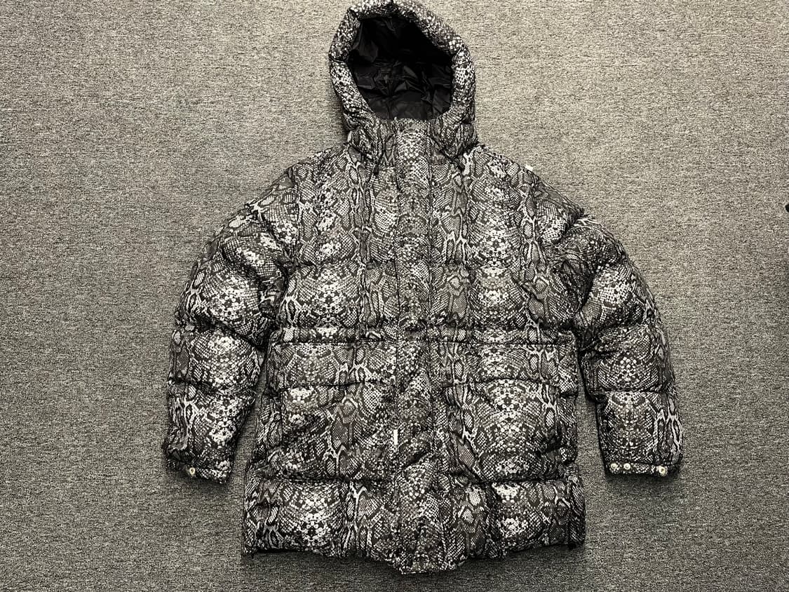 [105] FETCH 패치 뱀피 패딩 L 미착용 상품이미지1