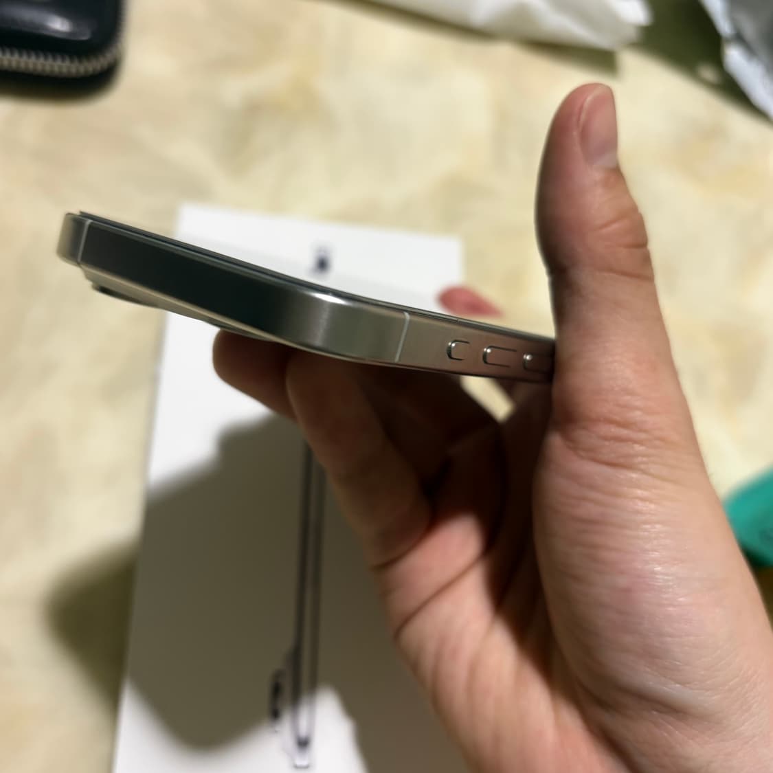 아이폰15pro 256기가 화이트 상품이미지7