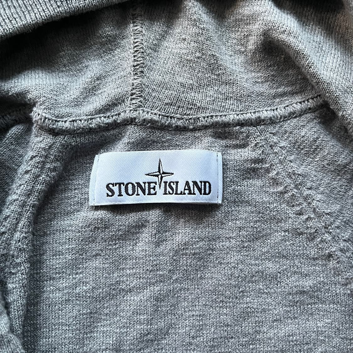 스톤아일랜드 후드 니트 집업 상품이미지3