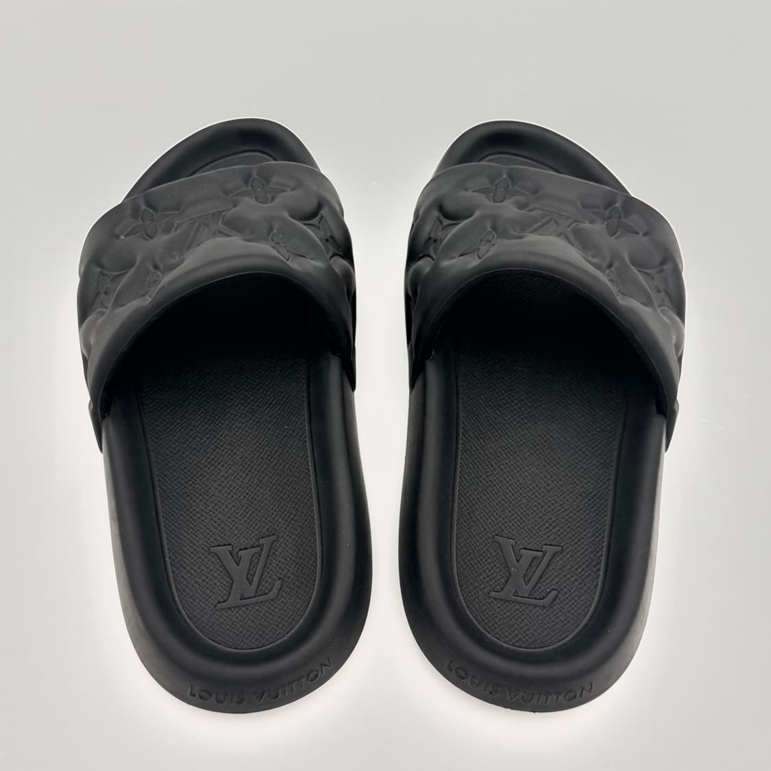 루이비통 워터프린트 모노그램 블랙 뮬 슬리퍼 사이즈 6 (250-255) 상품이미지8