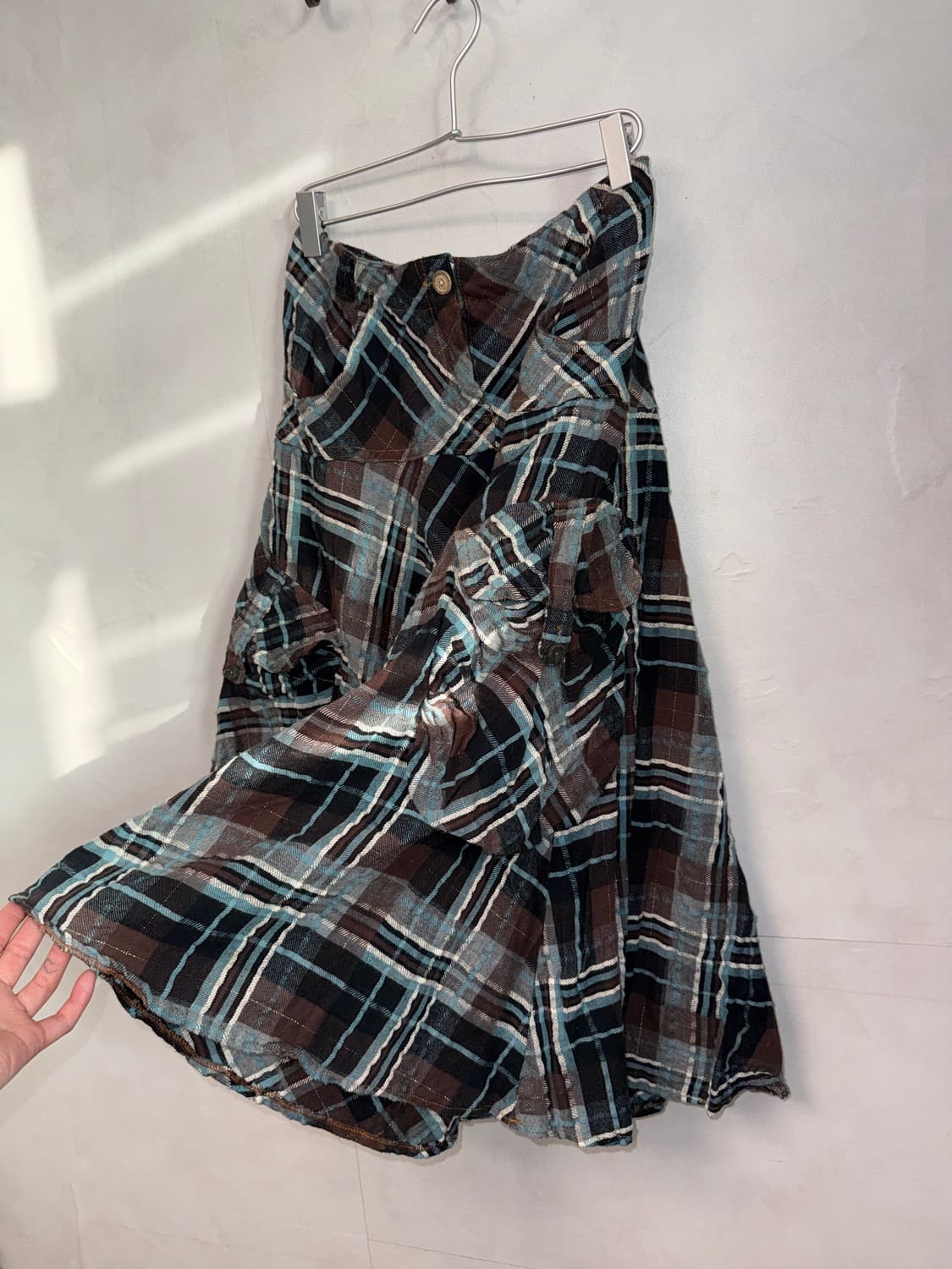 Blue brown check pocket flare cargo sk 상품이미지3