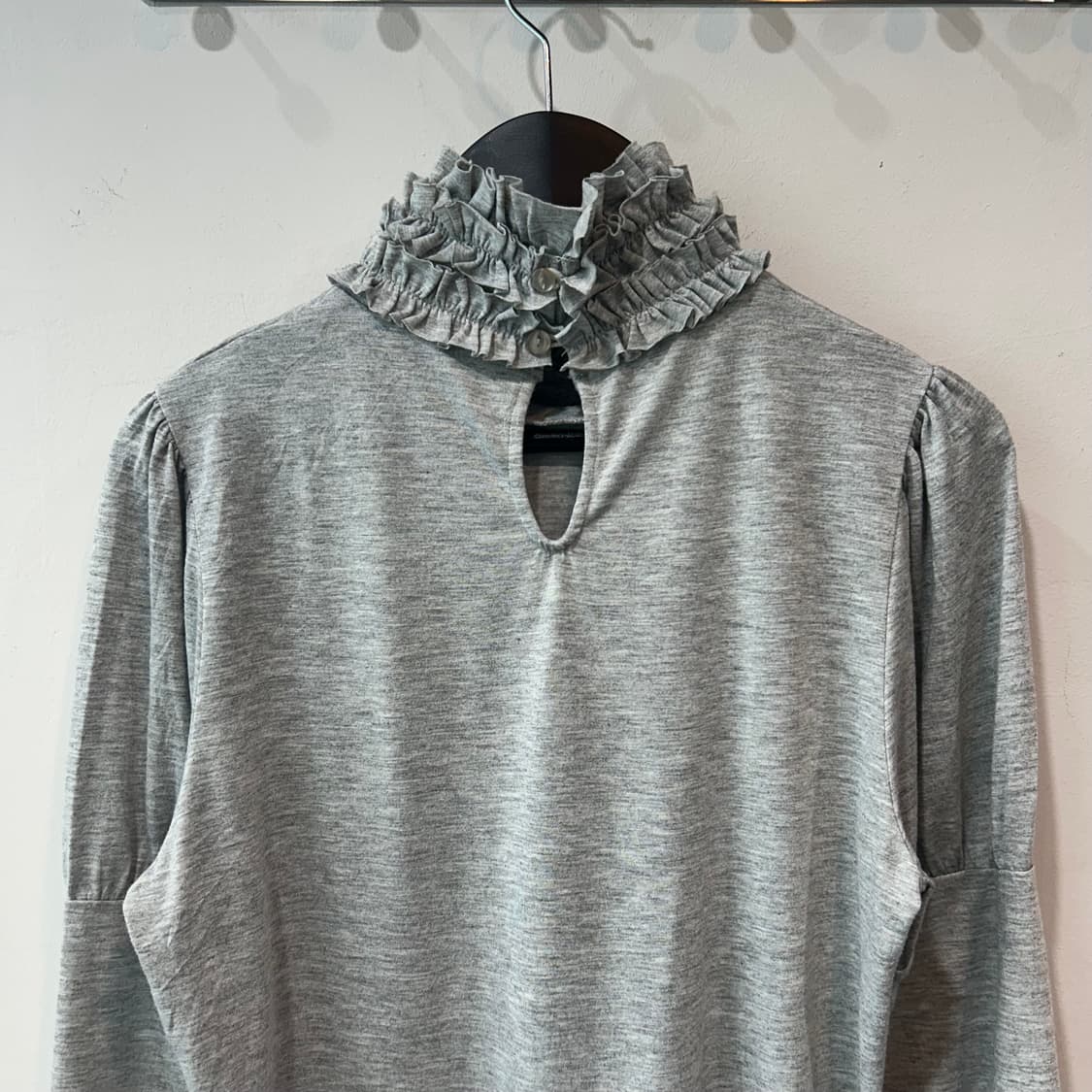 그레이 퍼프디테일 top 상품이미지4