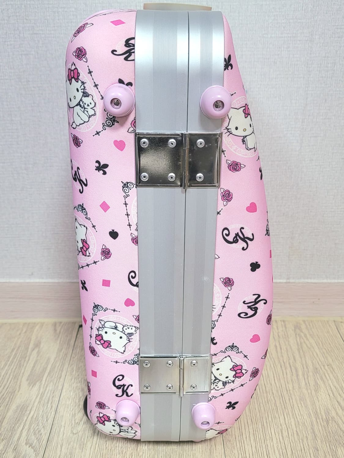 산리오 챠미키티 캐리어 쿠지 새상품 고전키티 마스코트 누이 상품이미지2