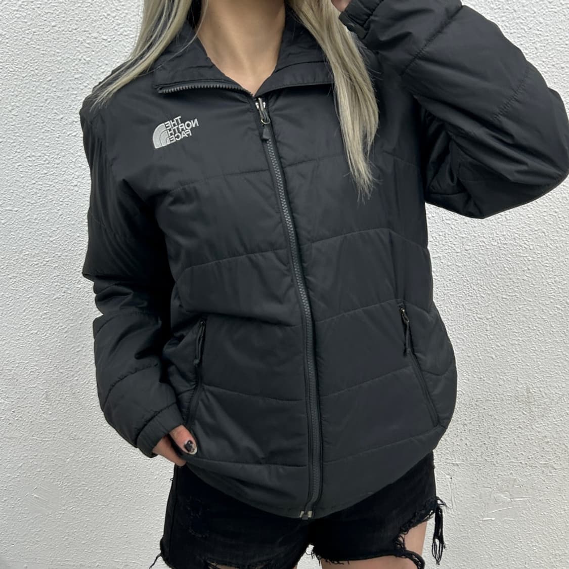 노스페이스 블랙 경량패딩 ( 여성용 ) 상품이미지1
