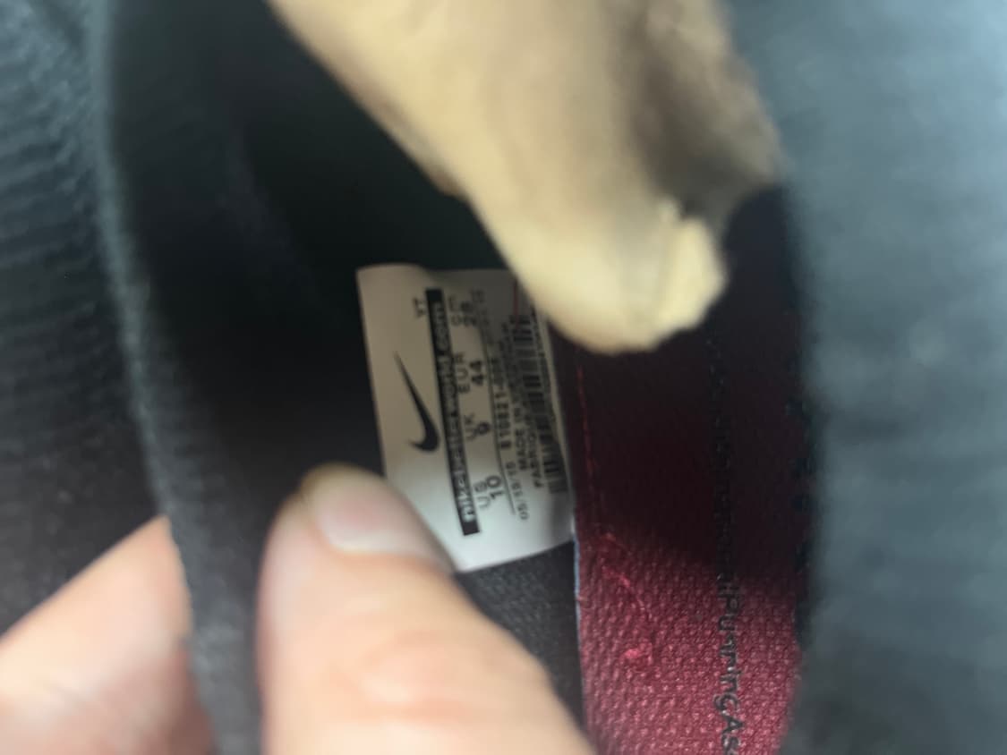 나이키 언더커버 갸쿠소 플라이니트3.0 크리스마스 280 상품이미지9