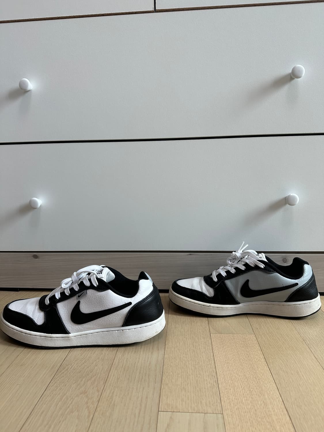 나이키 에버논 로우 흰검 275 상품이미지3