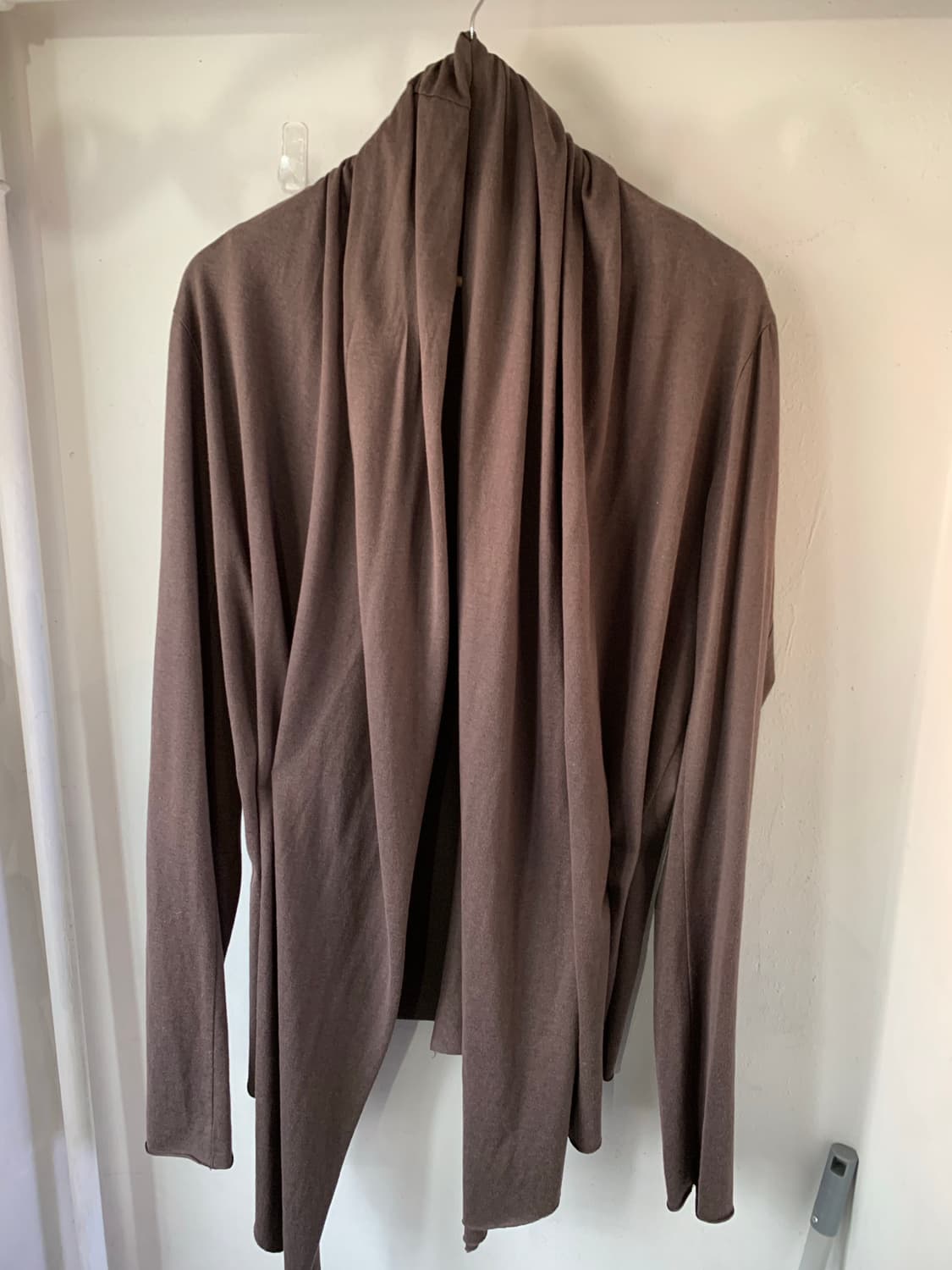 카즈유키 쿠마가이 어태치먼트 드레이프 가디건 상품이미지1