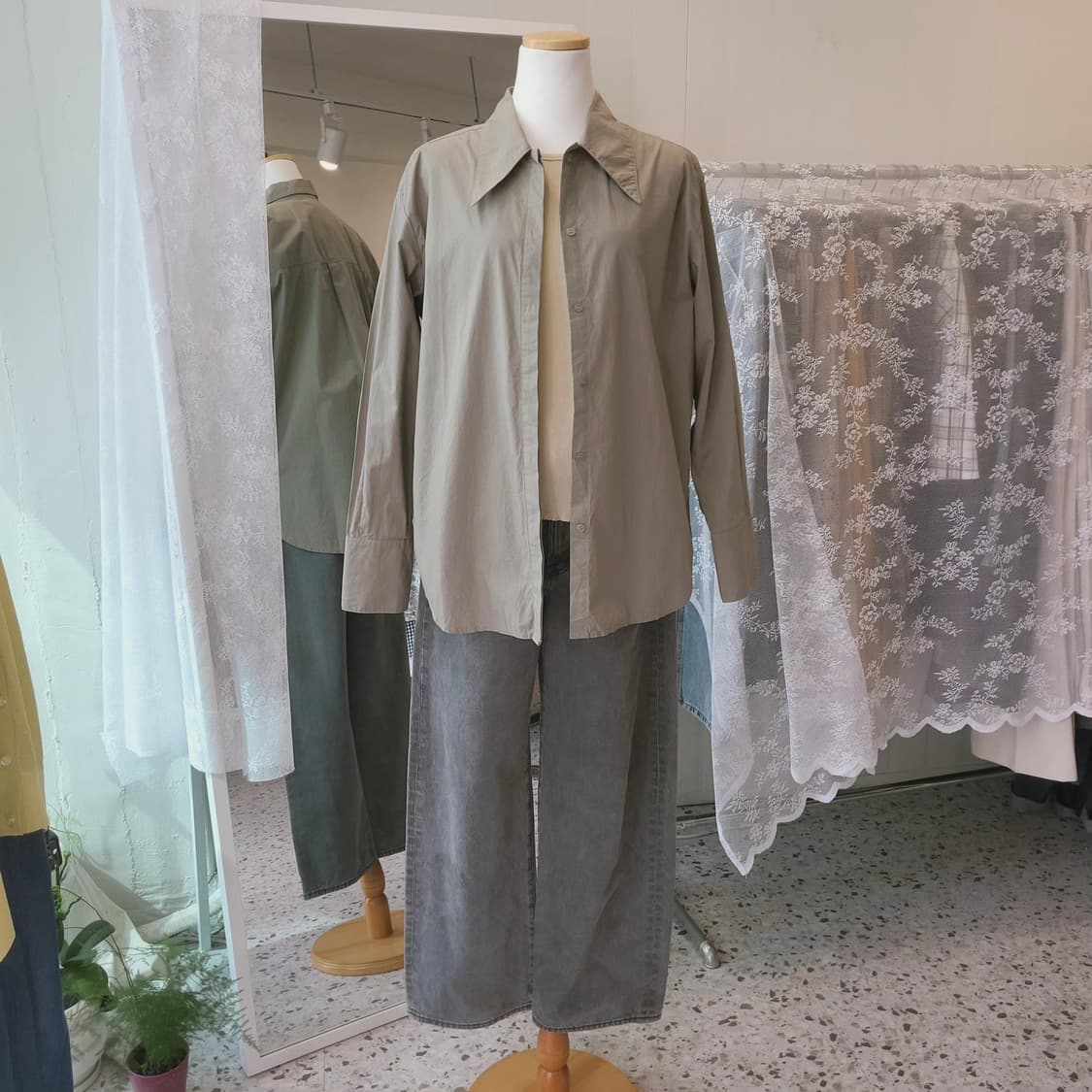 The shop tk 카키그레이 셔츠 상품이미지8