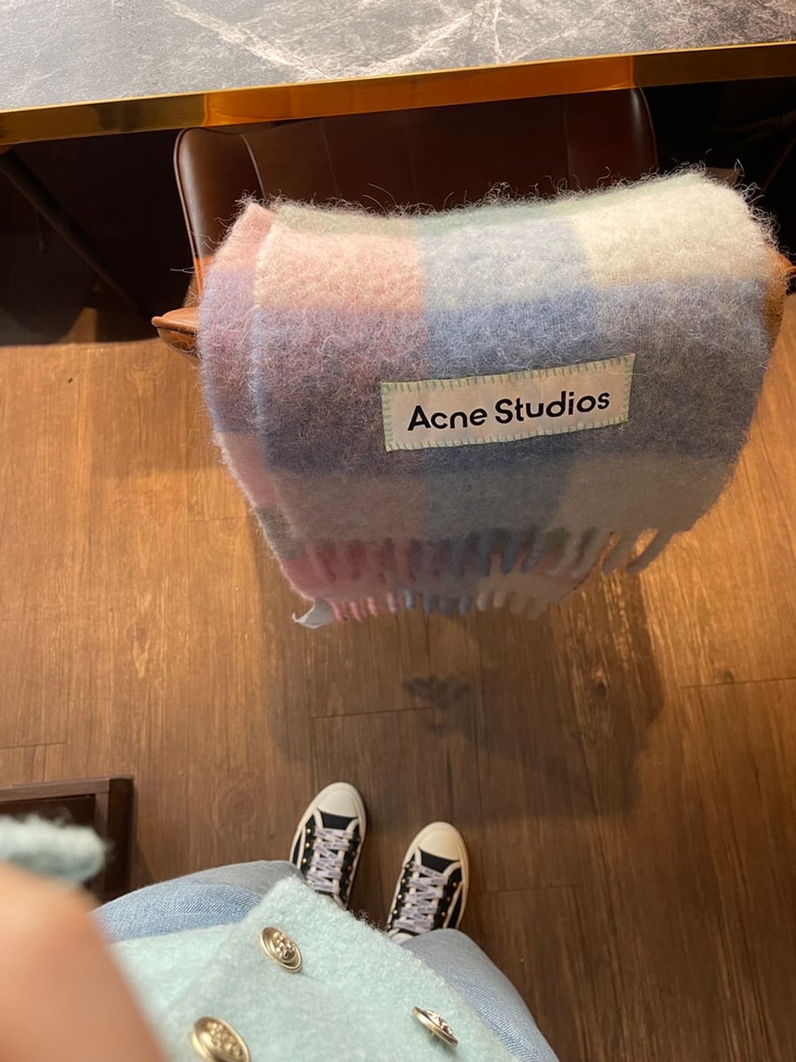 아크네스튜디오 핑크라이트블루 상품이미지1