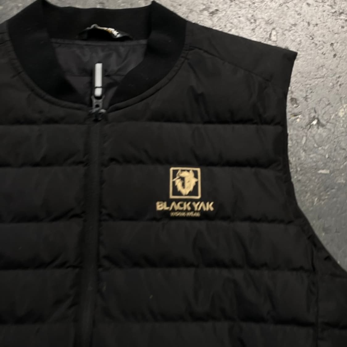 95 블랙야크 패딩조끼 상품이미지2