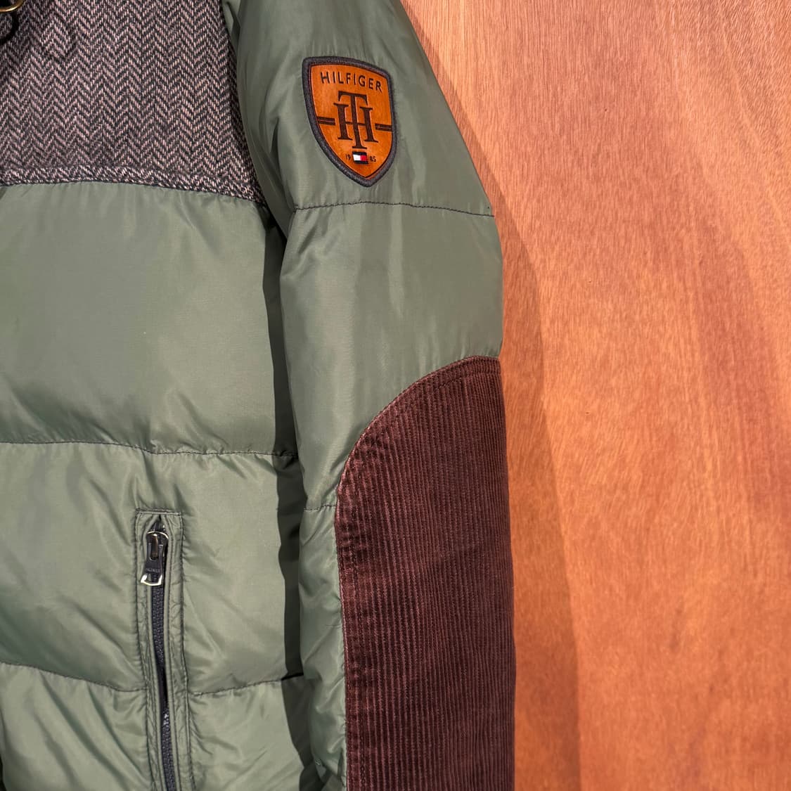 타미힐피거 헤링본 코듀로이 덕다운 패딩 M 100 상품이미지2