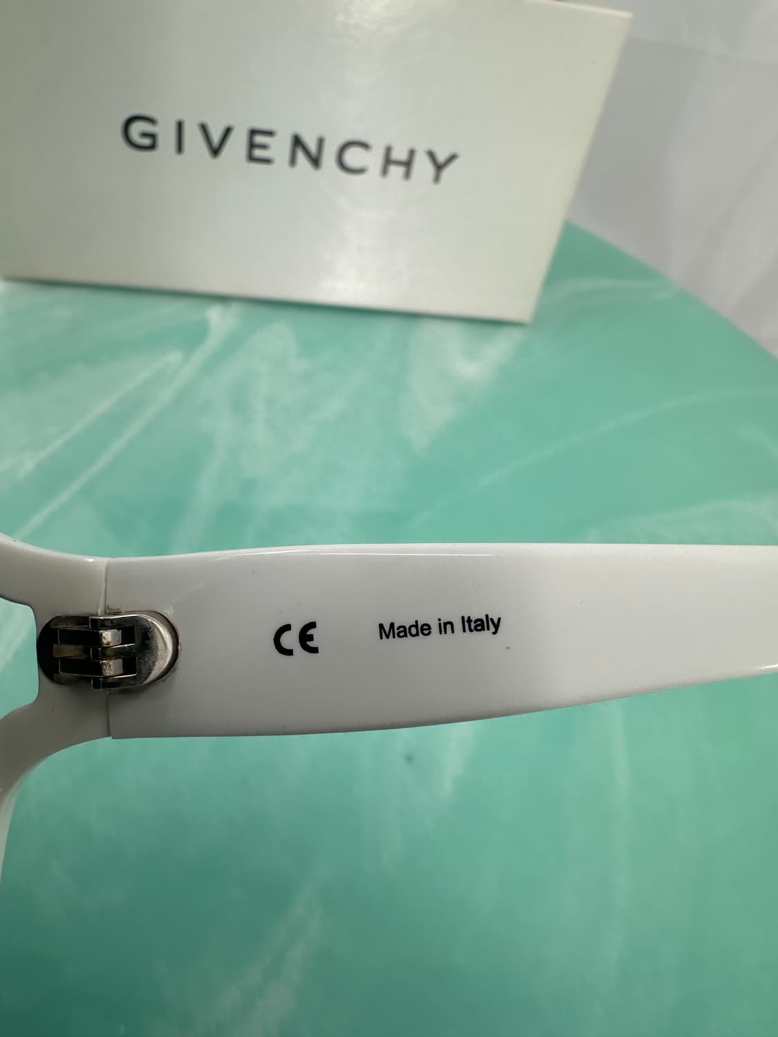 [새상품 무료배송] Made in Italy 지방시 선글라스 상품이미지8