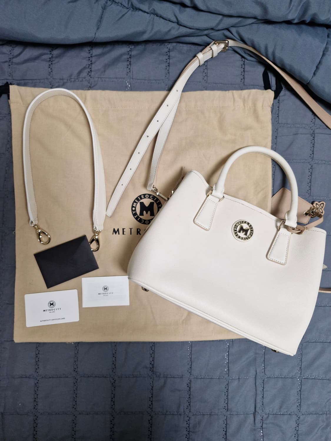 메트로시티 아이보리 토트백 앤 숄더백  상품이미지1