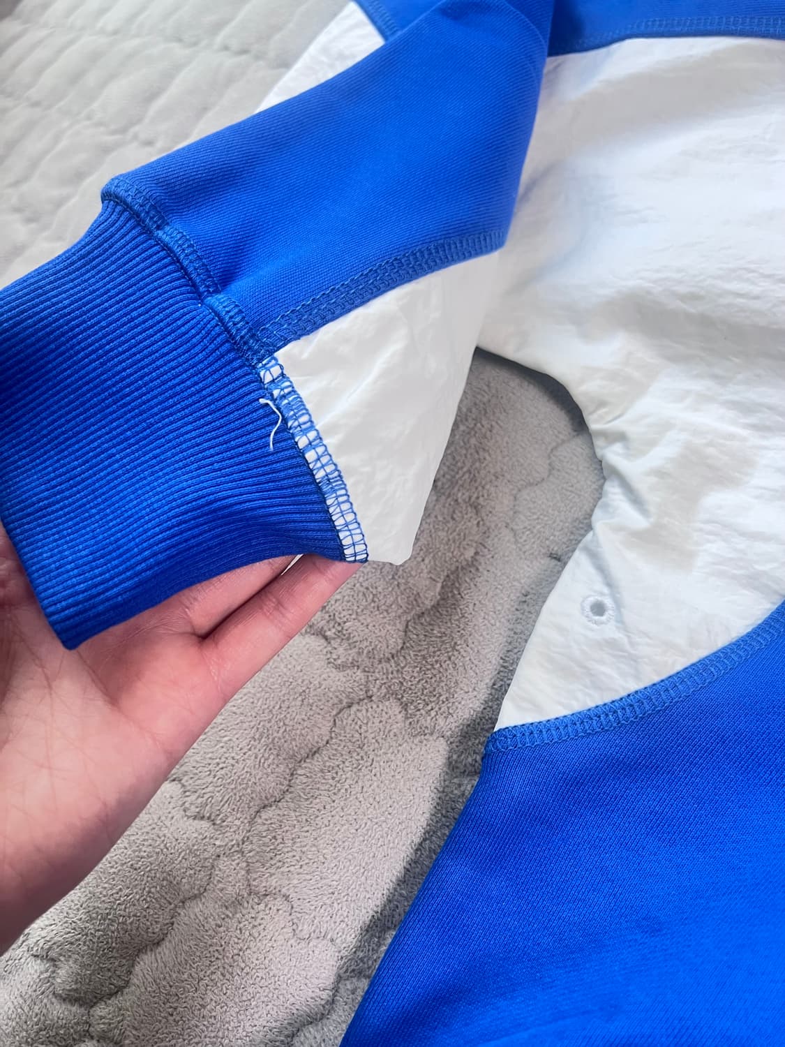 새상품/ Yale 예일 맨투맨 로얄블루 S사이즈 상품이미지7