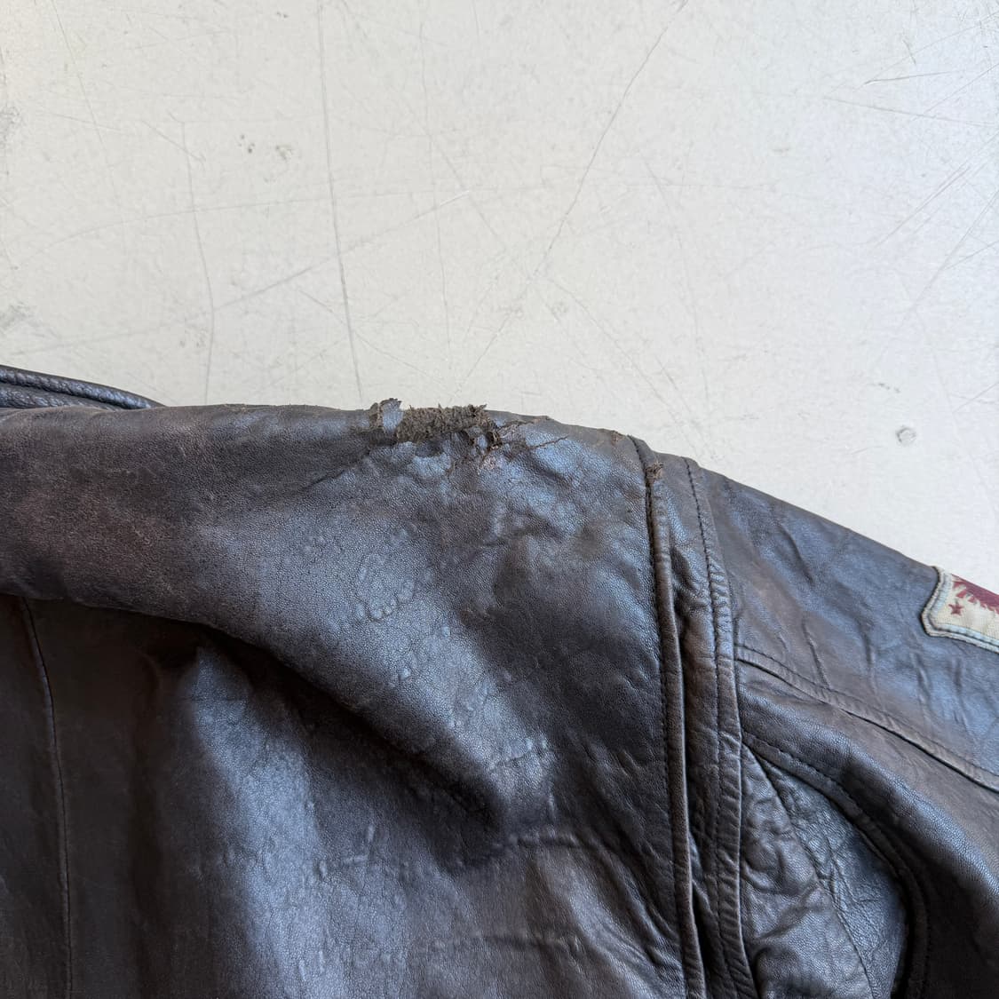 90s 카우하이드 레더 G-1 봄버 자켓 상품이미지8