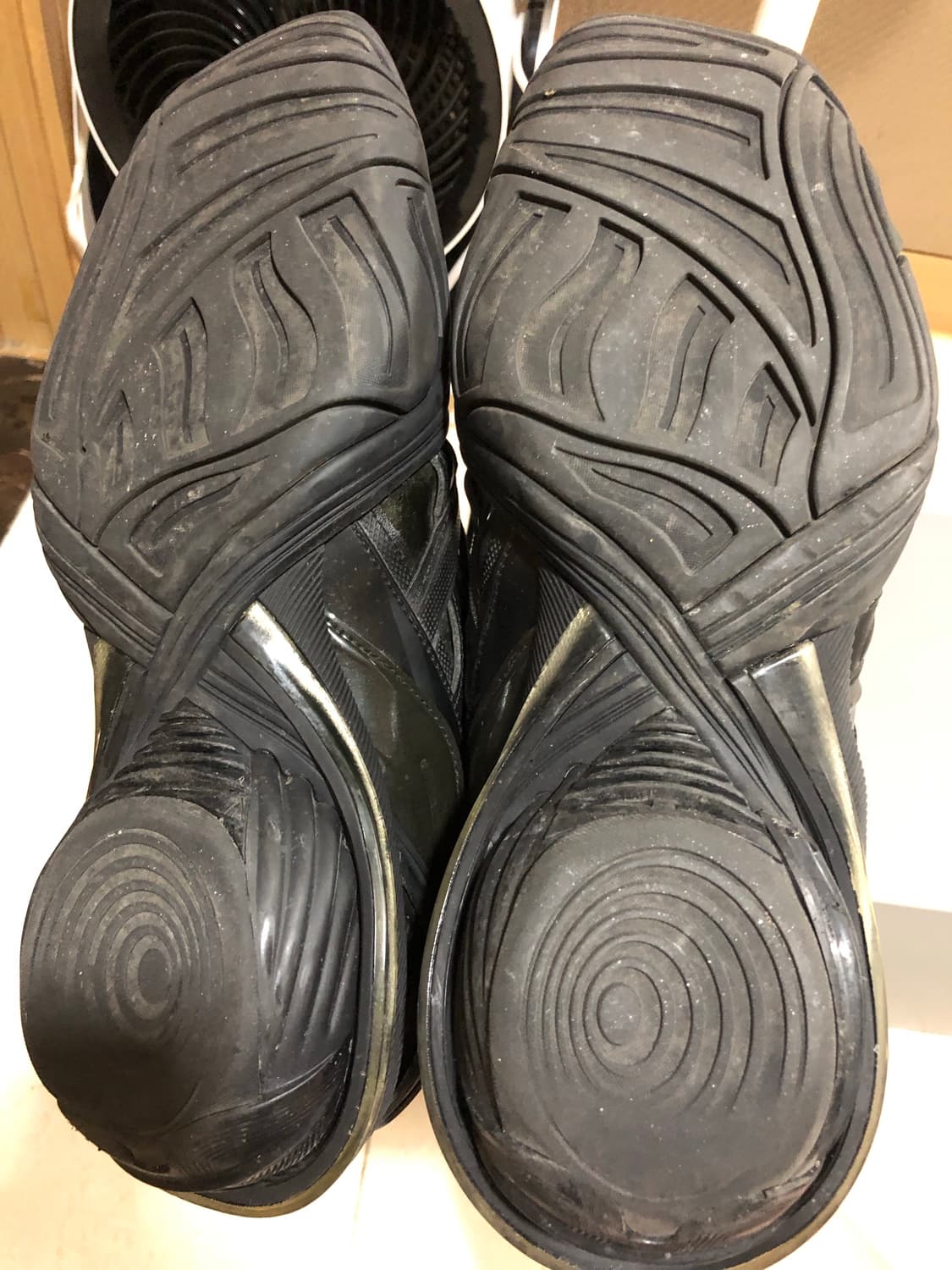 (43)발렌시아가 타이렉스 상품이미지3