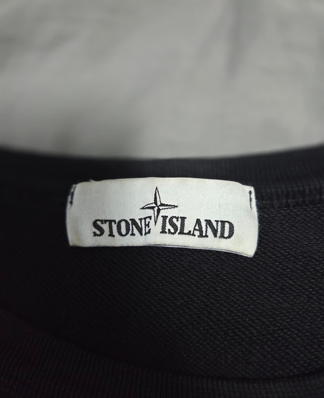 스톤아일랜드 블랙 맨투맨(급처) 상품이미지6