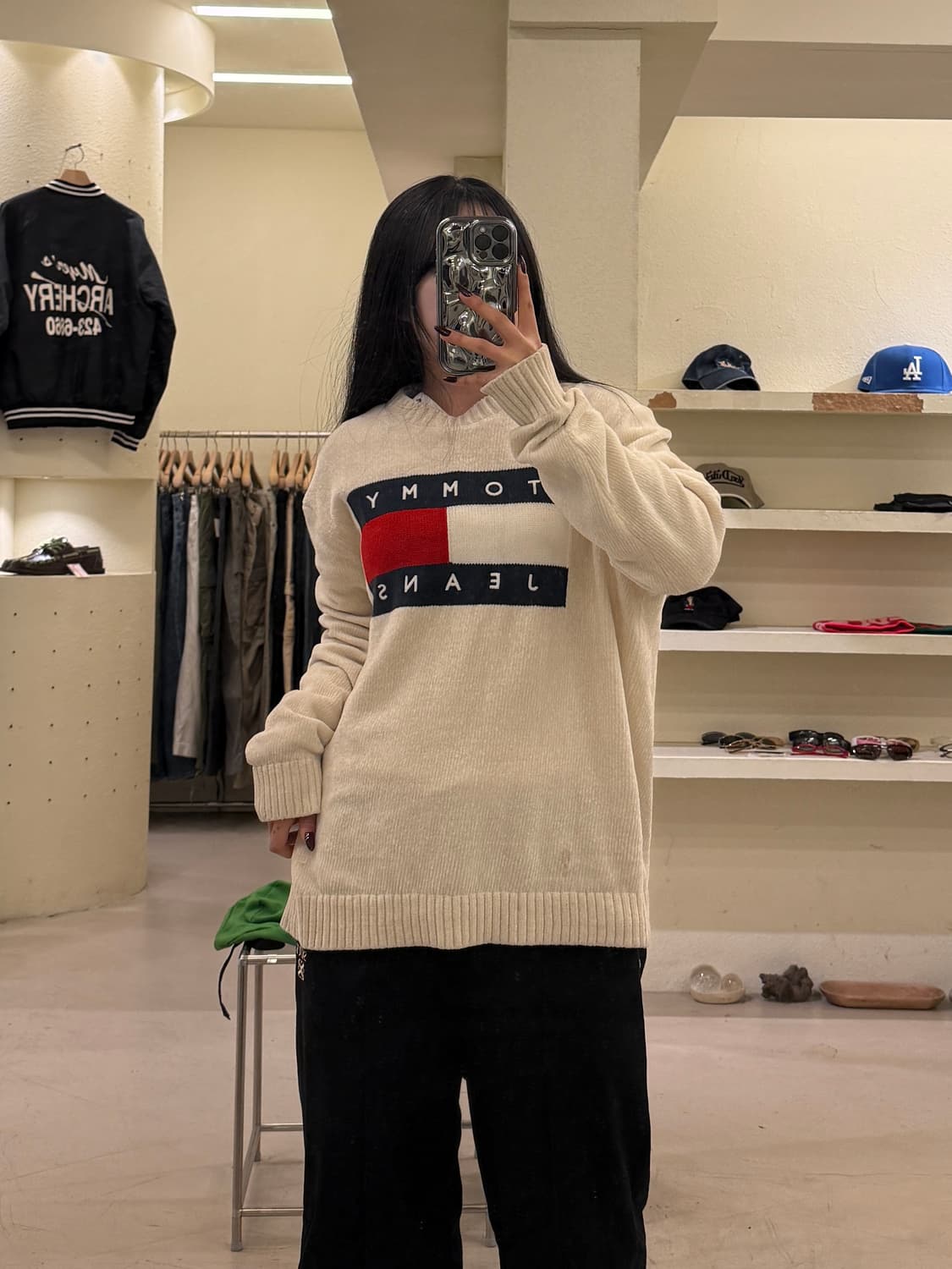 타미진스 빅로고 플래그 아이보리 니트 스웨터 U1102 상품이미지1