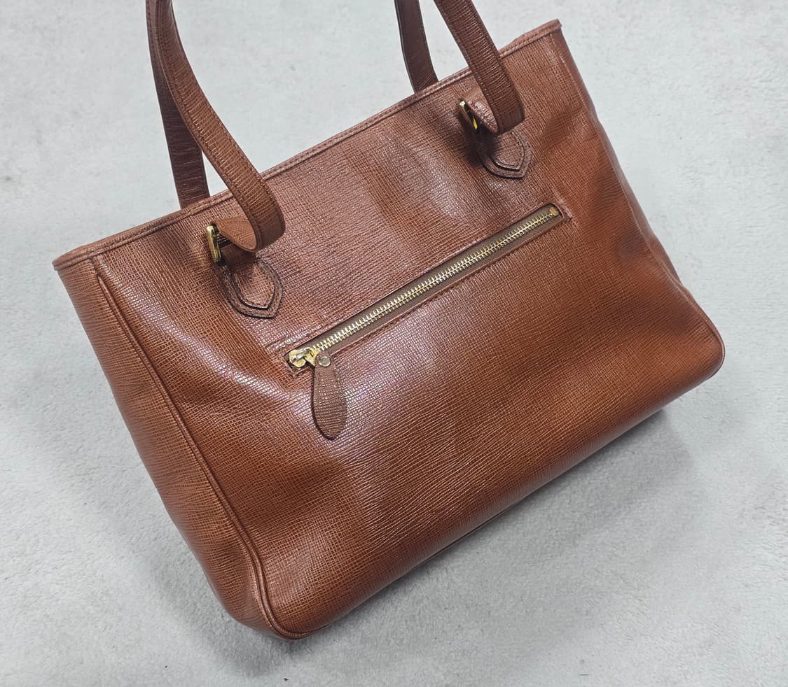 꾸레쥬 금속장식 브라운 레더 숄더백 상품이미지4