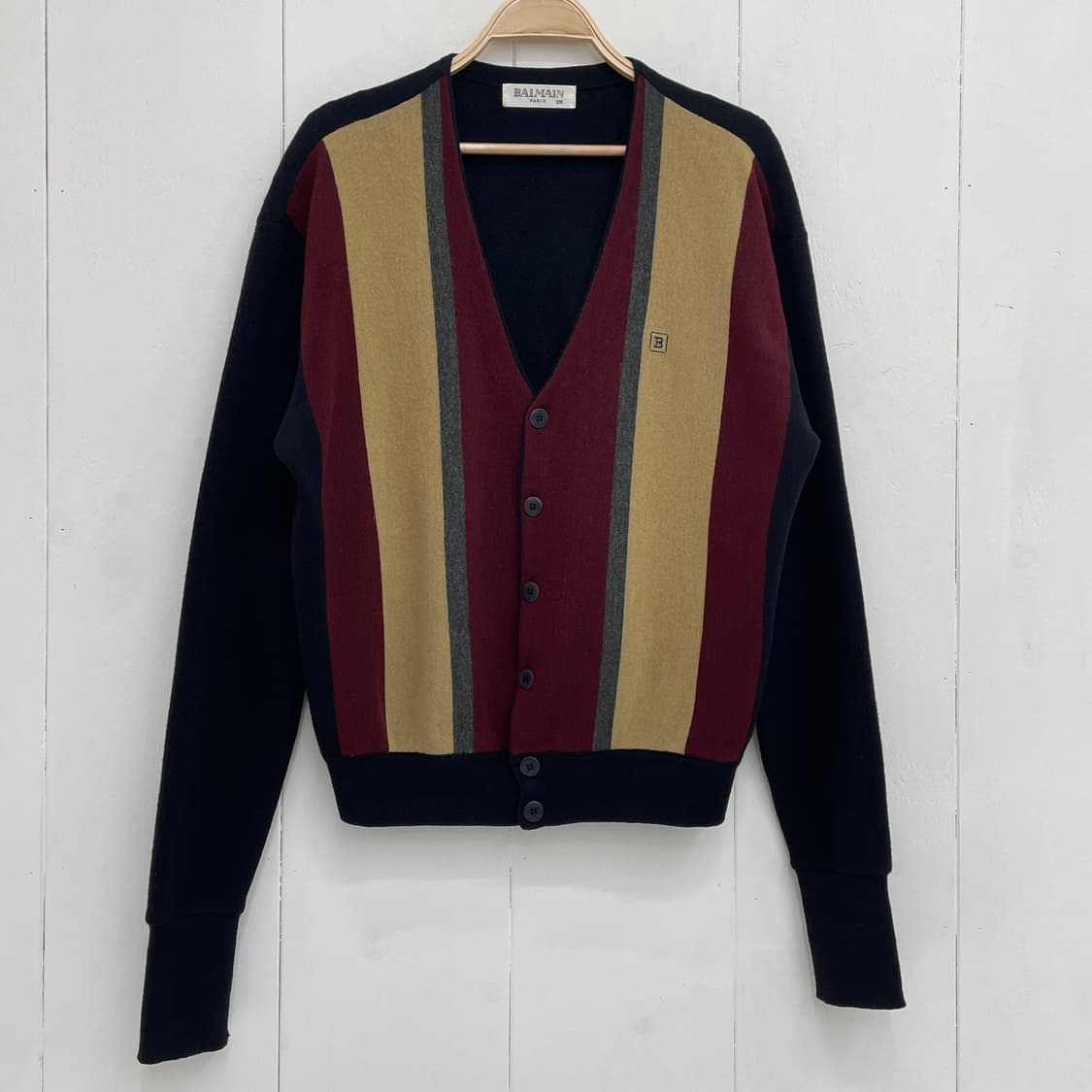 발망(BALMAIN) 배색 스트라이프 브이넥 가디건 상품이미지3