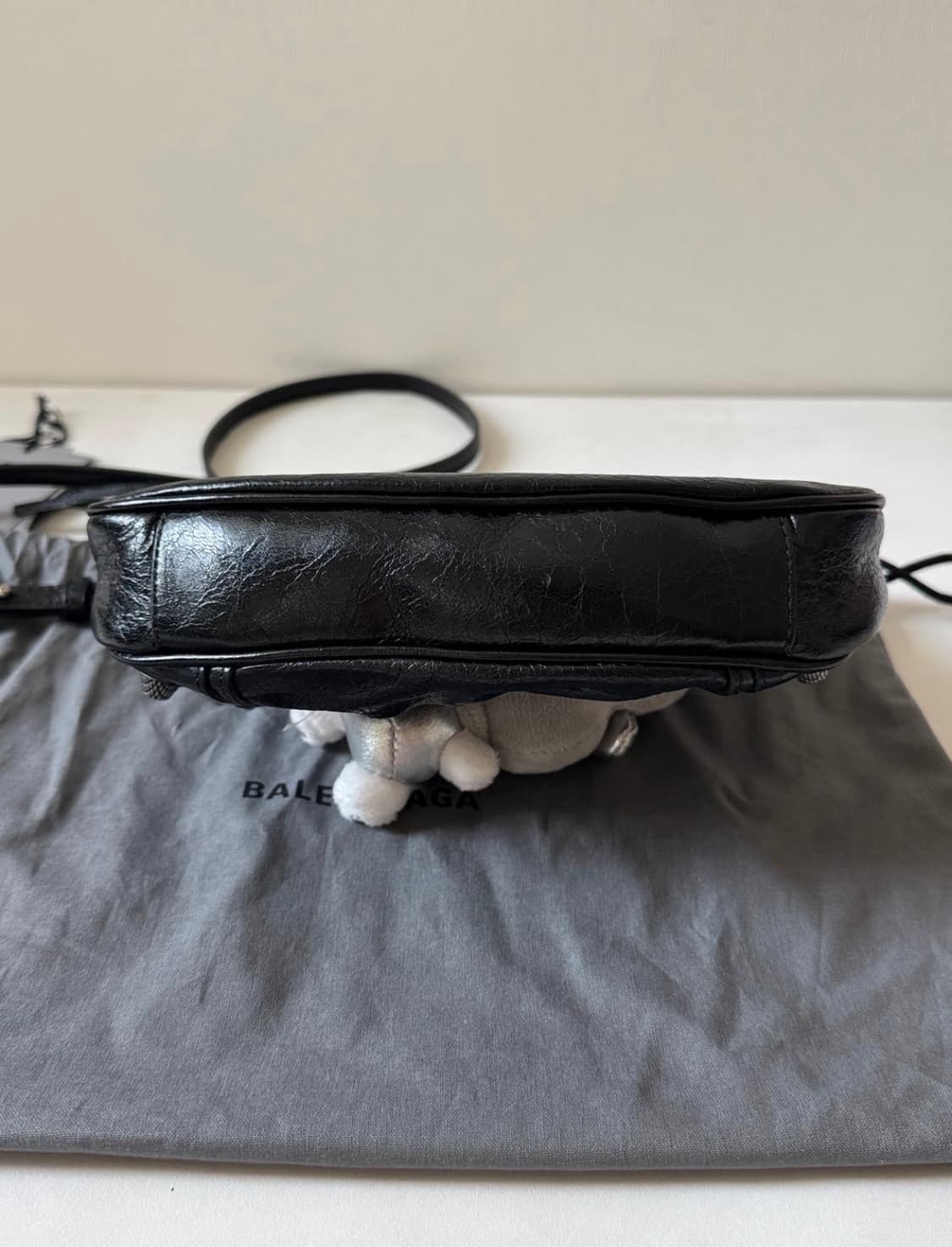 발렌시아가 르카골 미니 체인백 블랙 상품이미지7