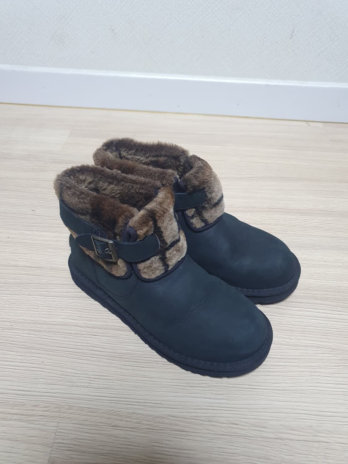 어그 부츠 240 상품이미지2