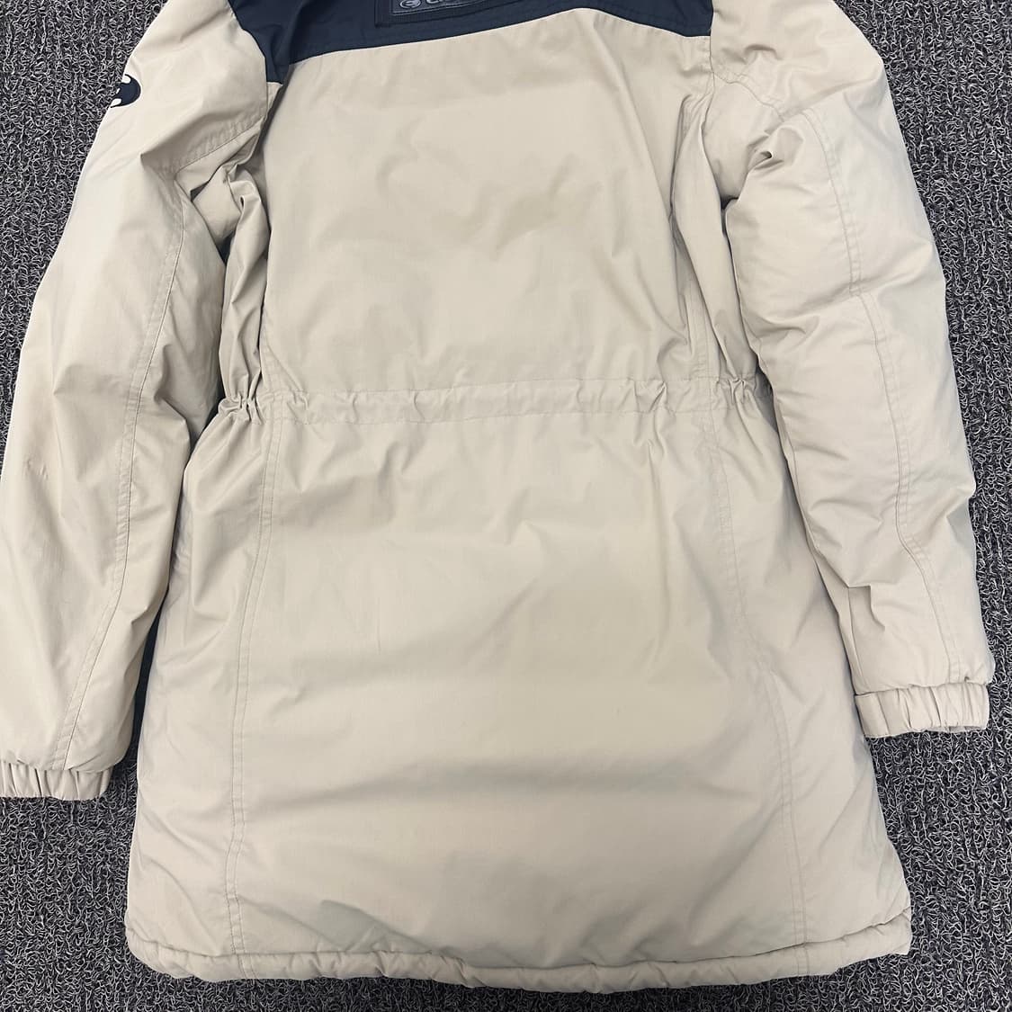 아이더 후드 털 여성 구스다운 롱패딩 95(M) 상품이미지7