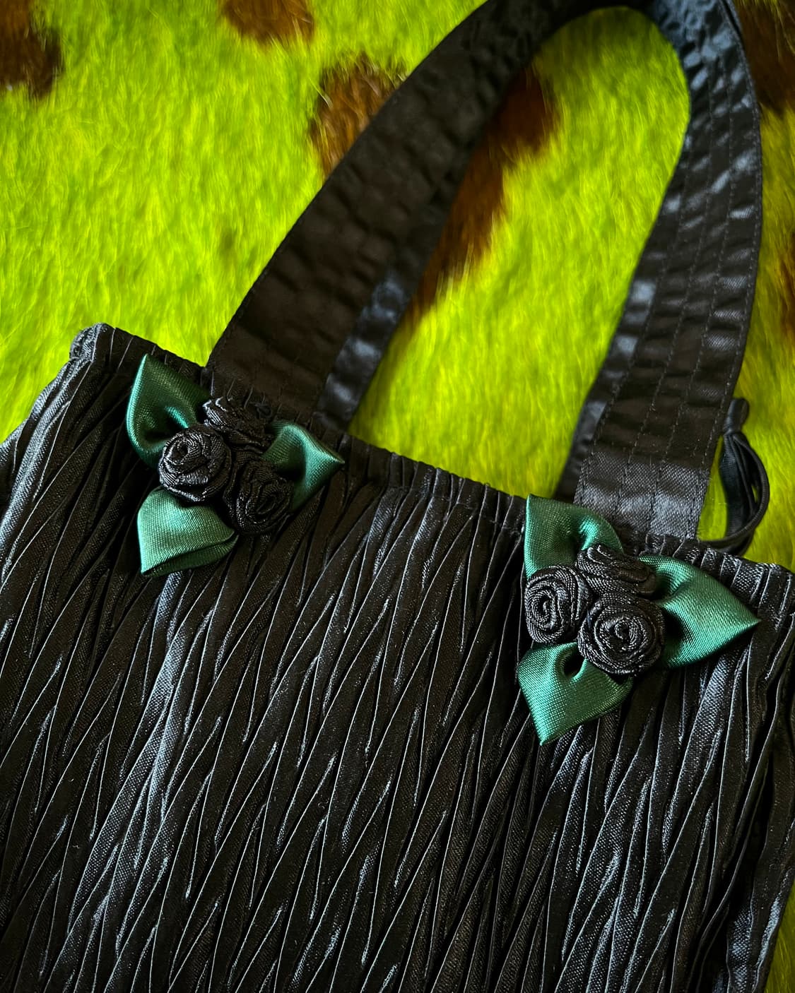 JPN Vintage 3D Black Rose Satin Tote Bag 상품이미지3
