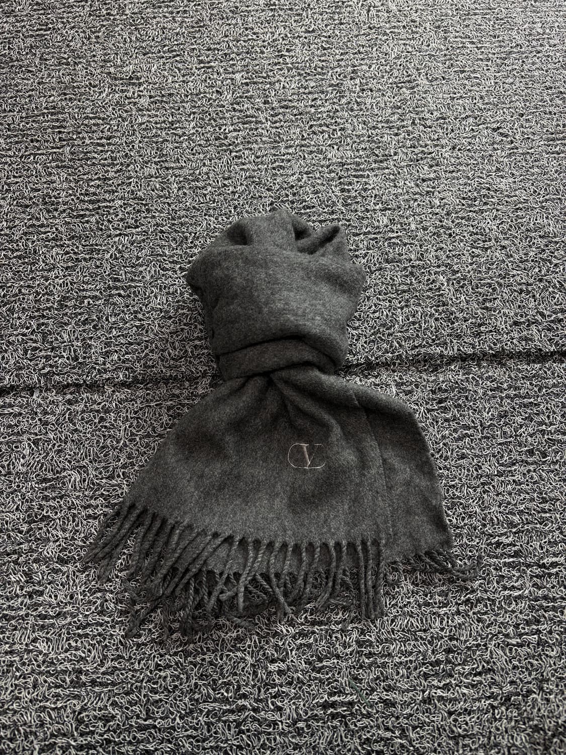 발렌티노 아카이브 시그니처 캐시미어 머플러 3094 상품이미지2