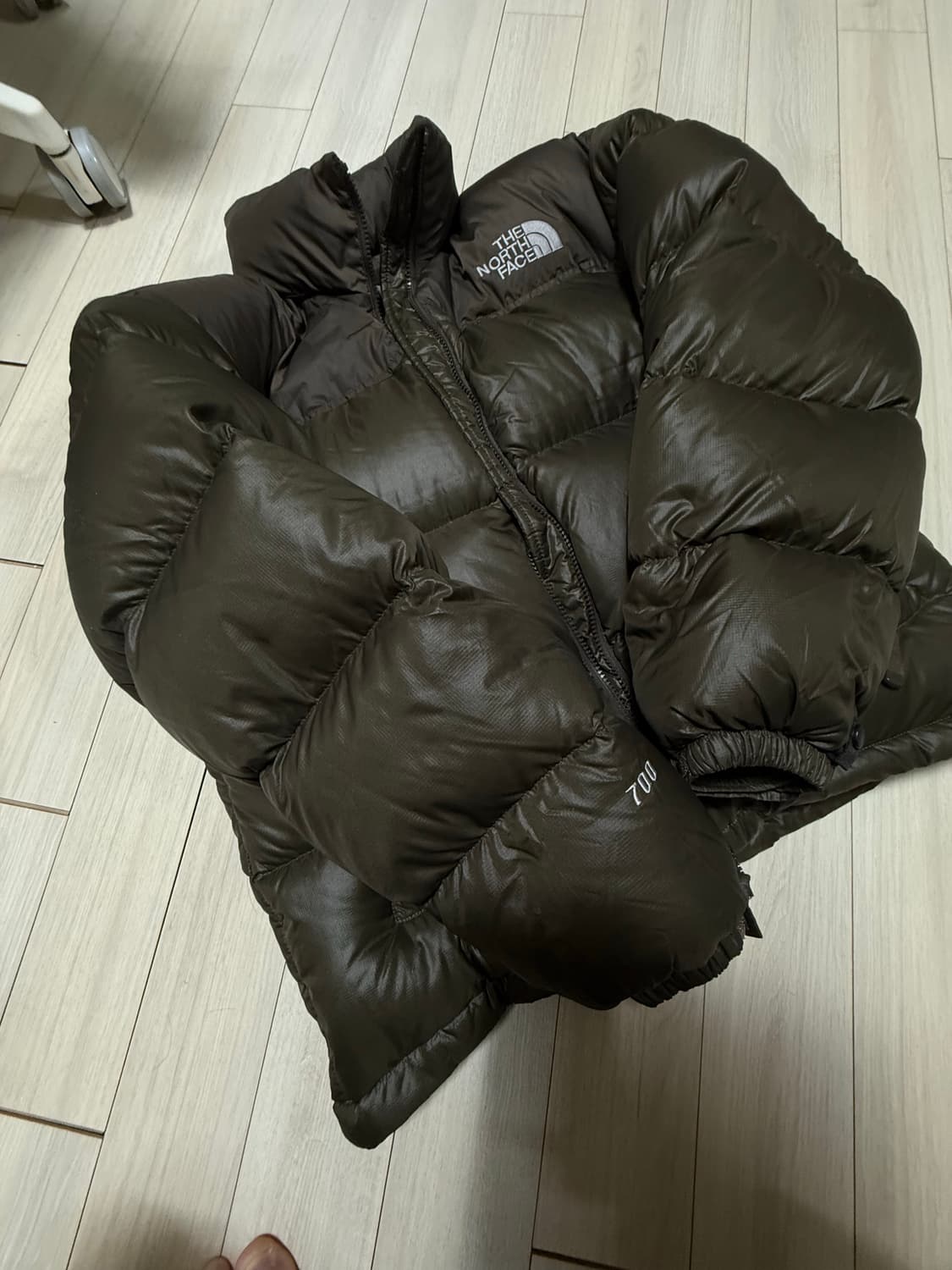 노스페이스 700 눕시 카키브라운 색상 판매합니다 상품이미지5