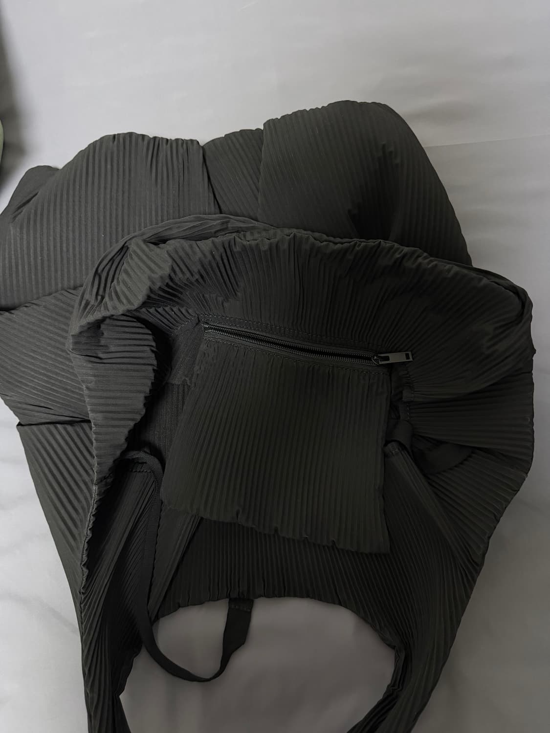 코스 플리츠백 상품이미지3