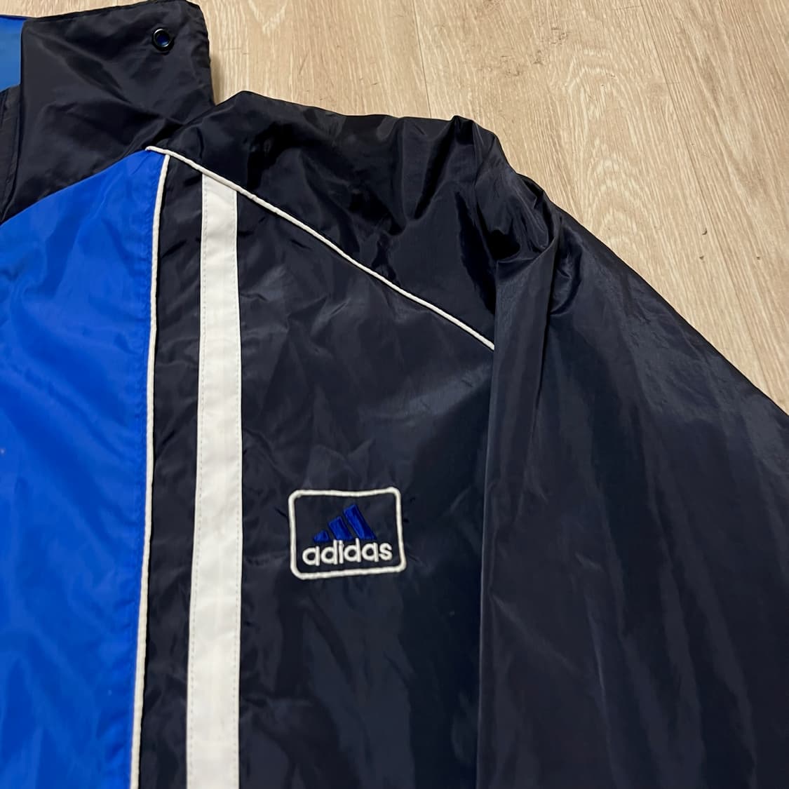 아디다스 90s 올드스쿨 로고 바람막이 자켓 4XL 상품이미지3