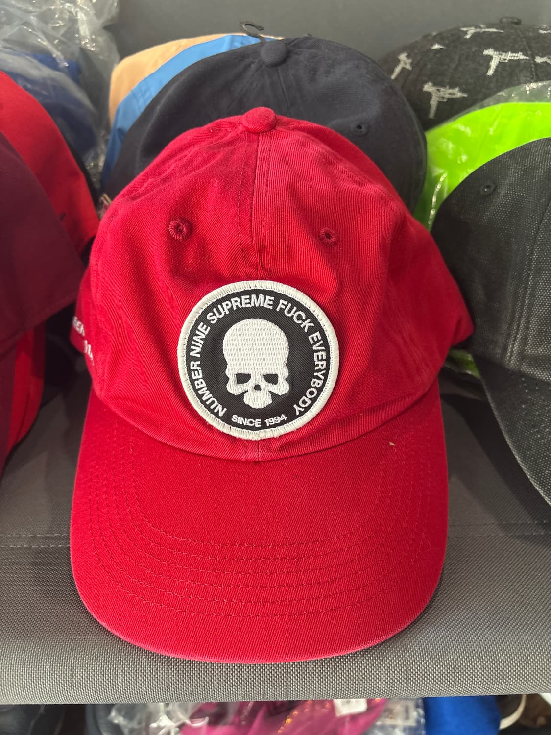 슈프림 넘버나인 6패널 레드 25fw 상품이미지1