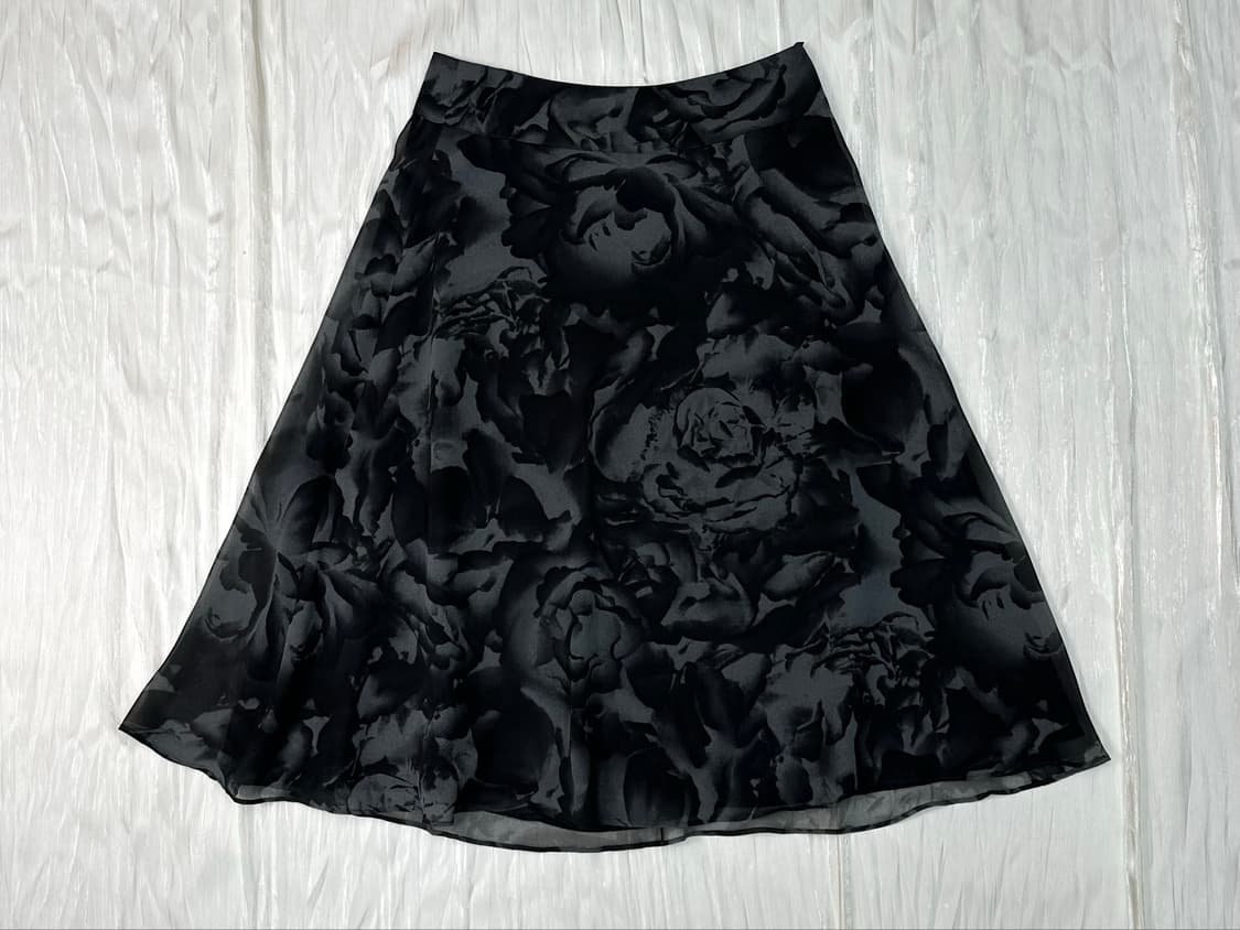 Givenchy black rose midi skirt 상품이미지4