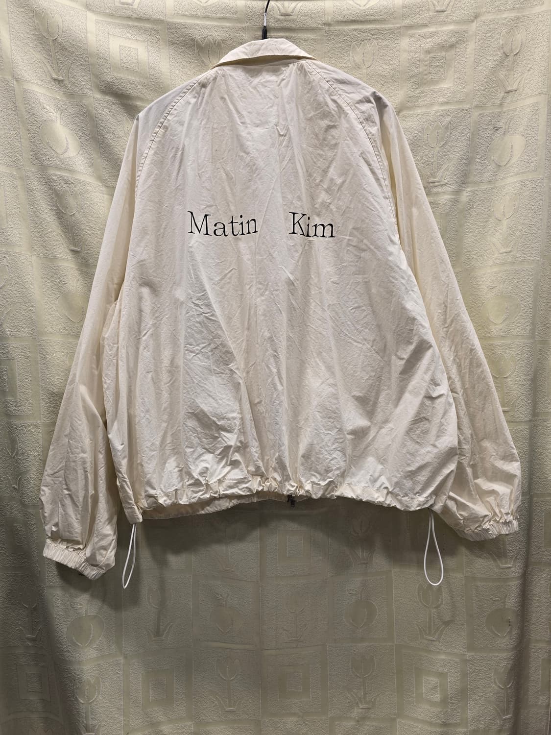 마뗑킴 로고 코팅 바람막이 자켓 점퍼 아이보리 프리사이즈 상품이미지6