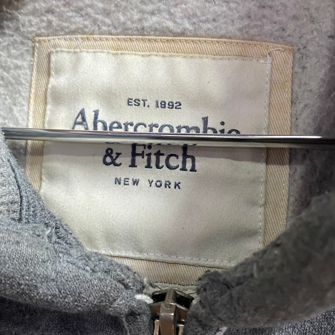 아베크롬비 앤 피치 그레이 아치로고 후드집업 B4186 상품이미지3